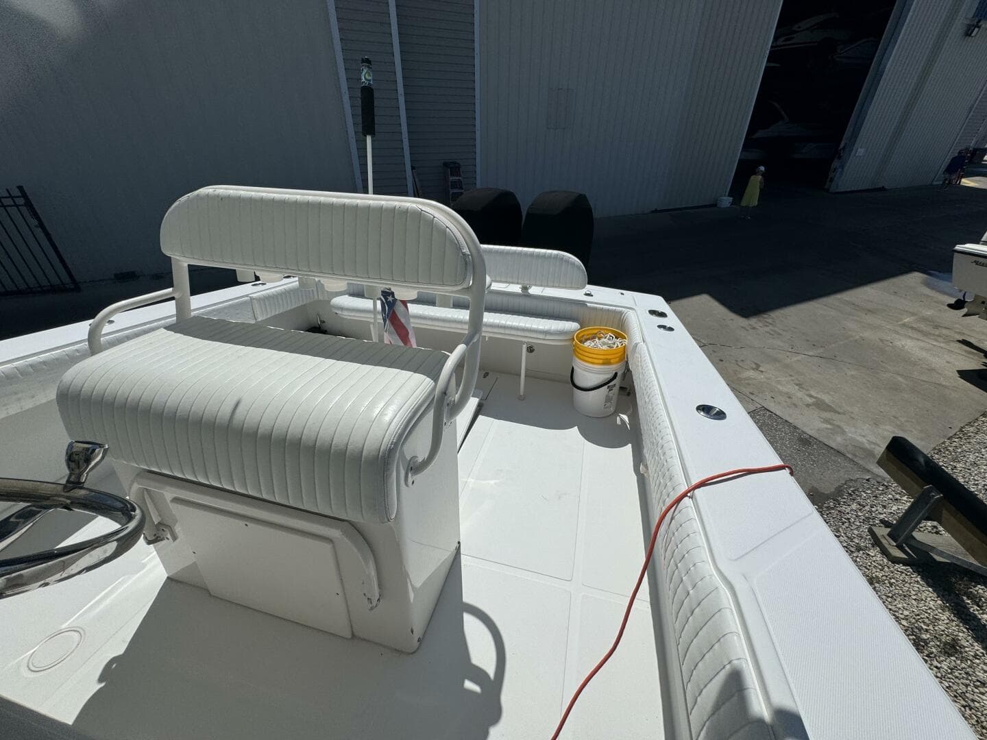 2006 Jupiter 31 CC Forward Seating — photo 27