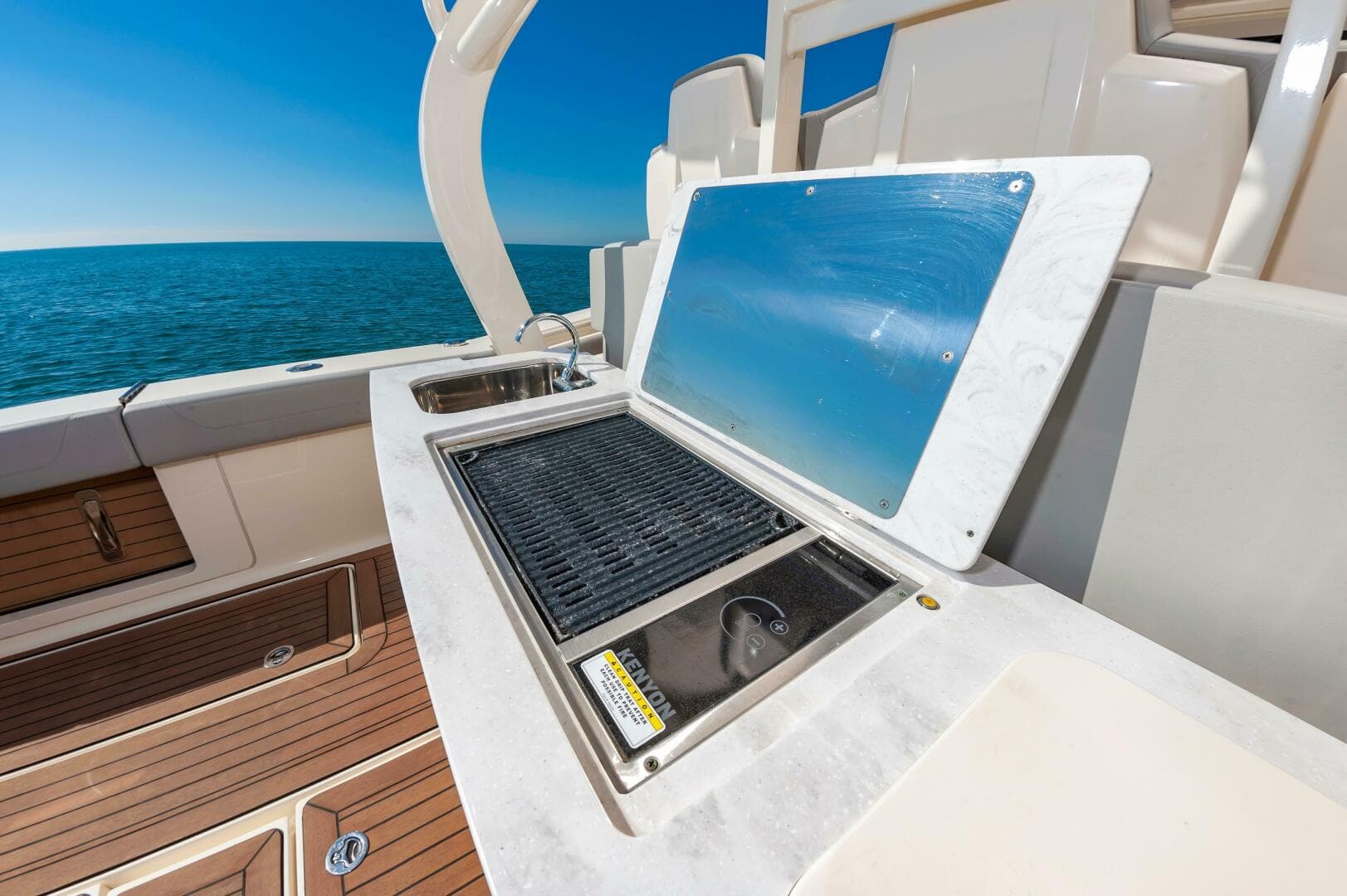 2020 Scout 380 LXF — photo 37