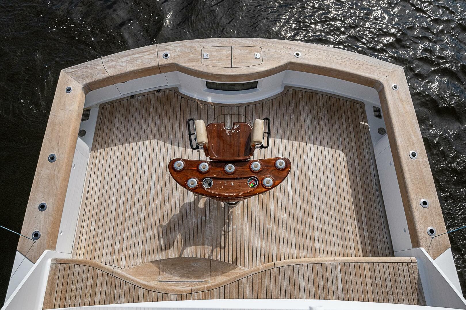 2017 F&S Cusotm Express Sportfish — photo 20