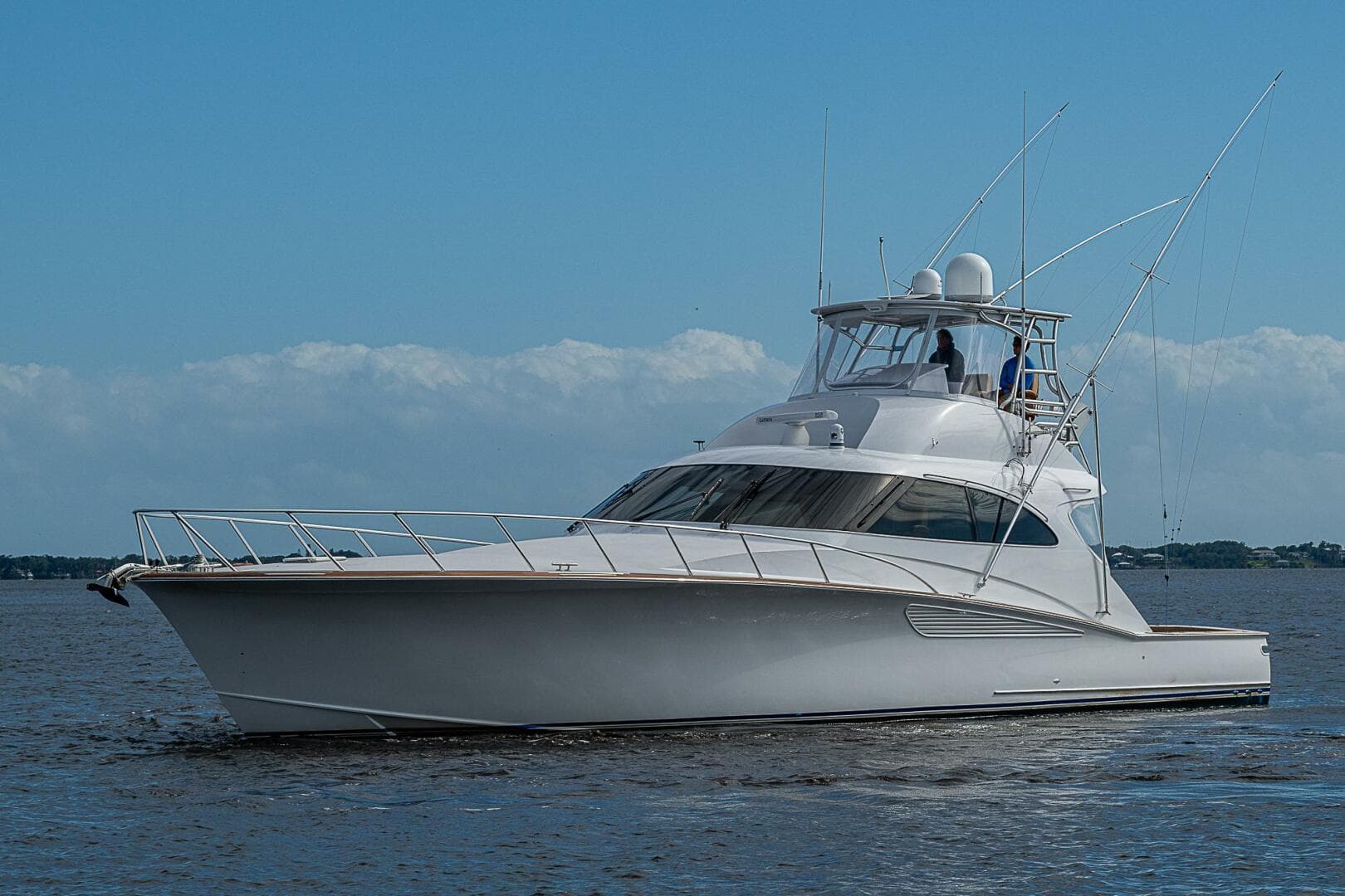 2017 F&S Cusotm Express Sportfish — photo 65