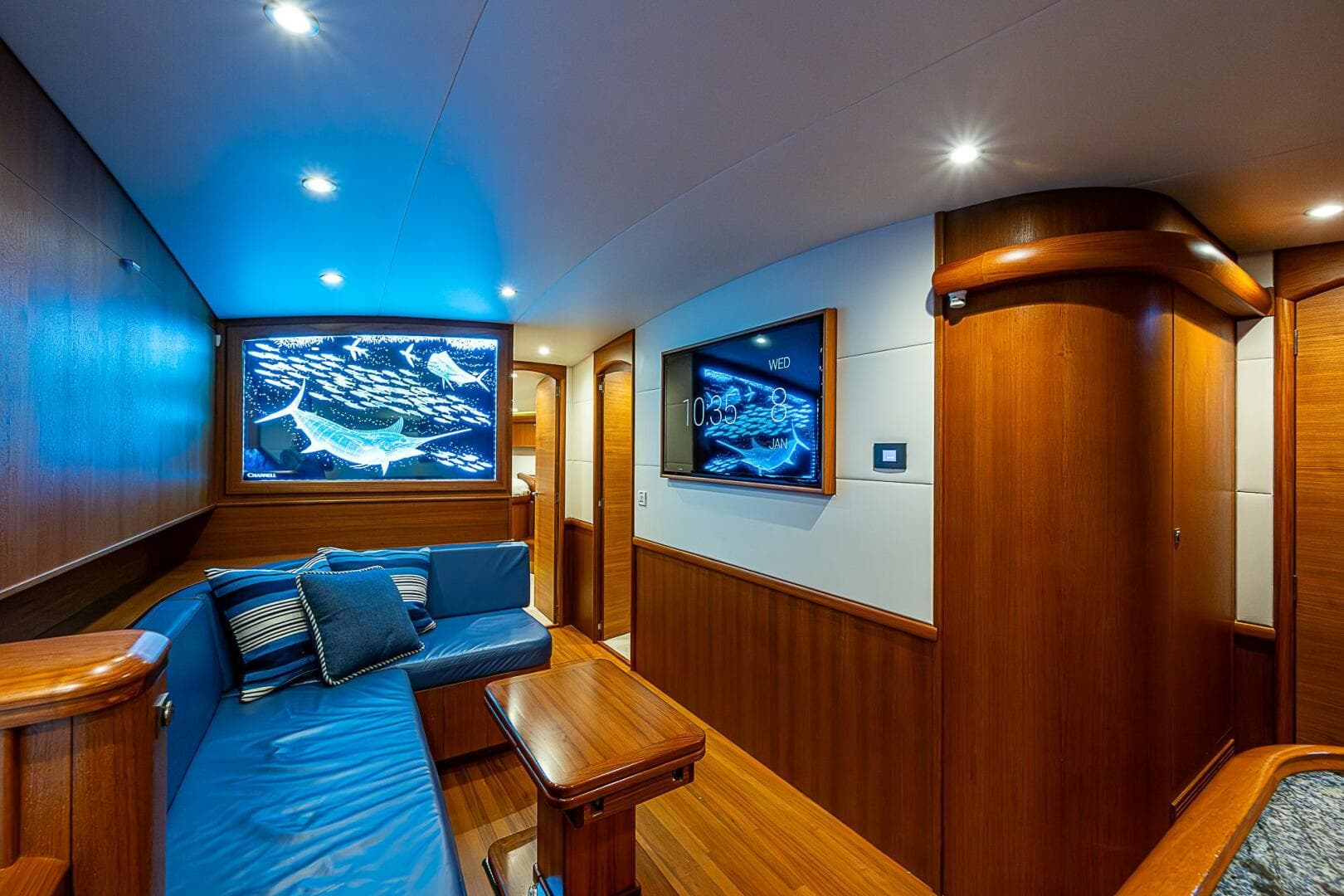 2017 F&S Cusotm Express Sportfish — photo 48