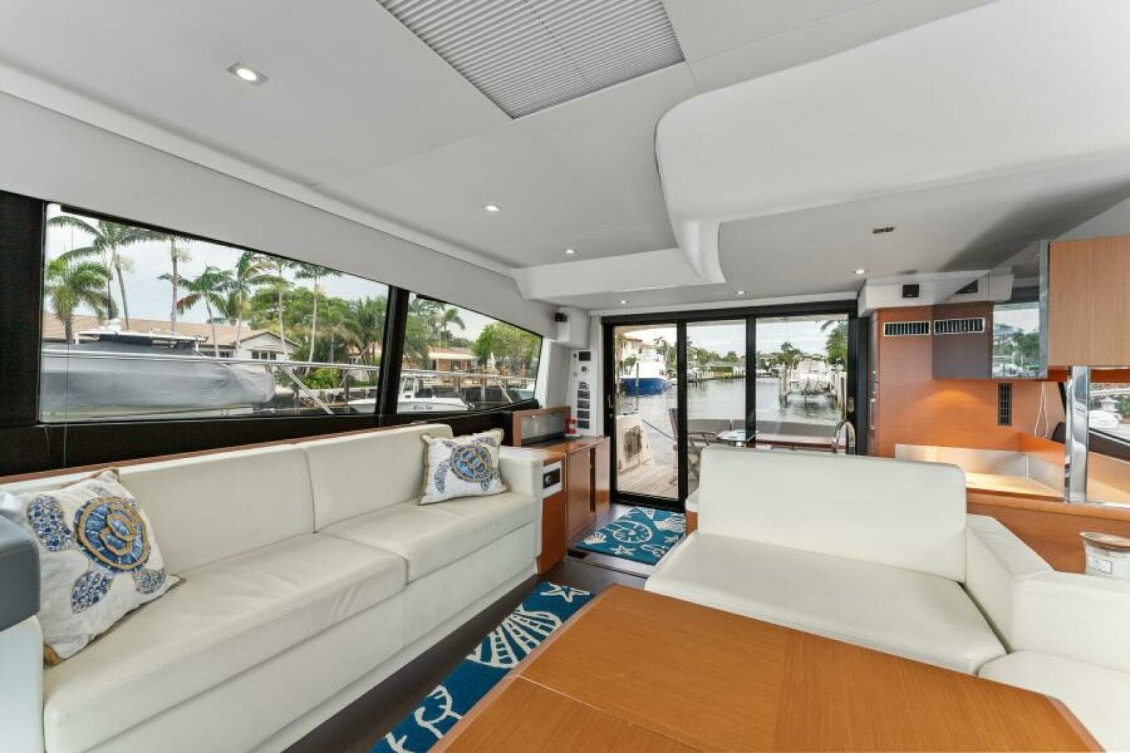 2013 Prestige 550 Flybridge — photo 13