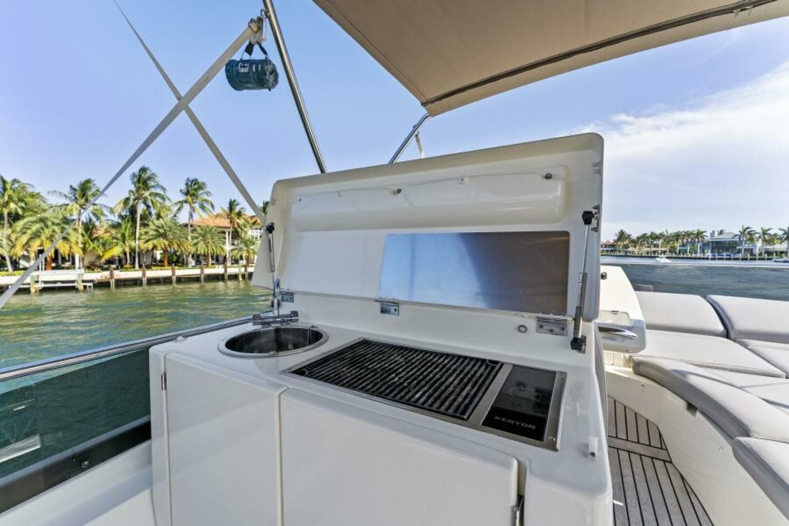 2013 Prestige 550 Flybridge — photo 59