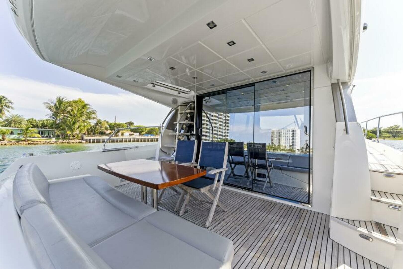 2013 Prestige 550 Flybridge — photo 39