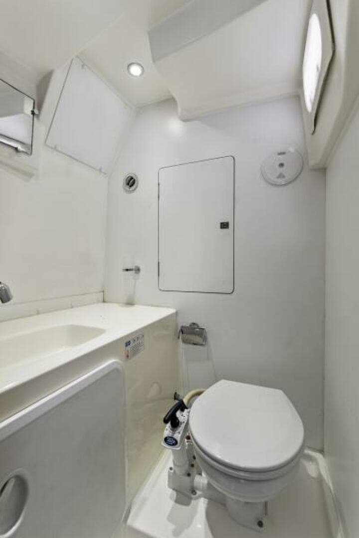 2013 Prestige 550 Flybridge — photo 38