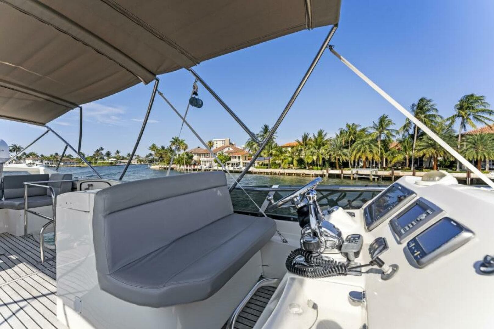 2013 Prestige 550 Flybridge — photo 57