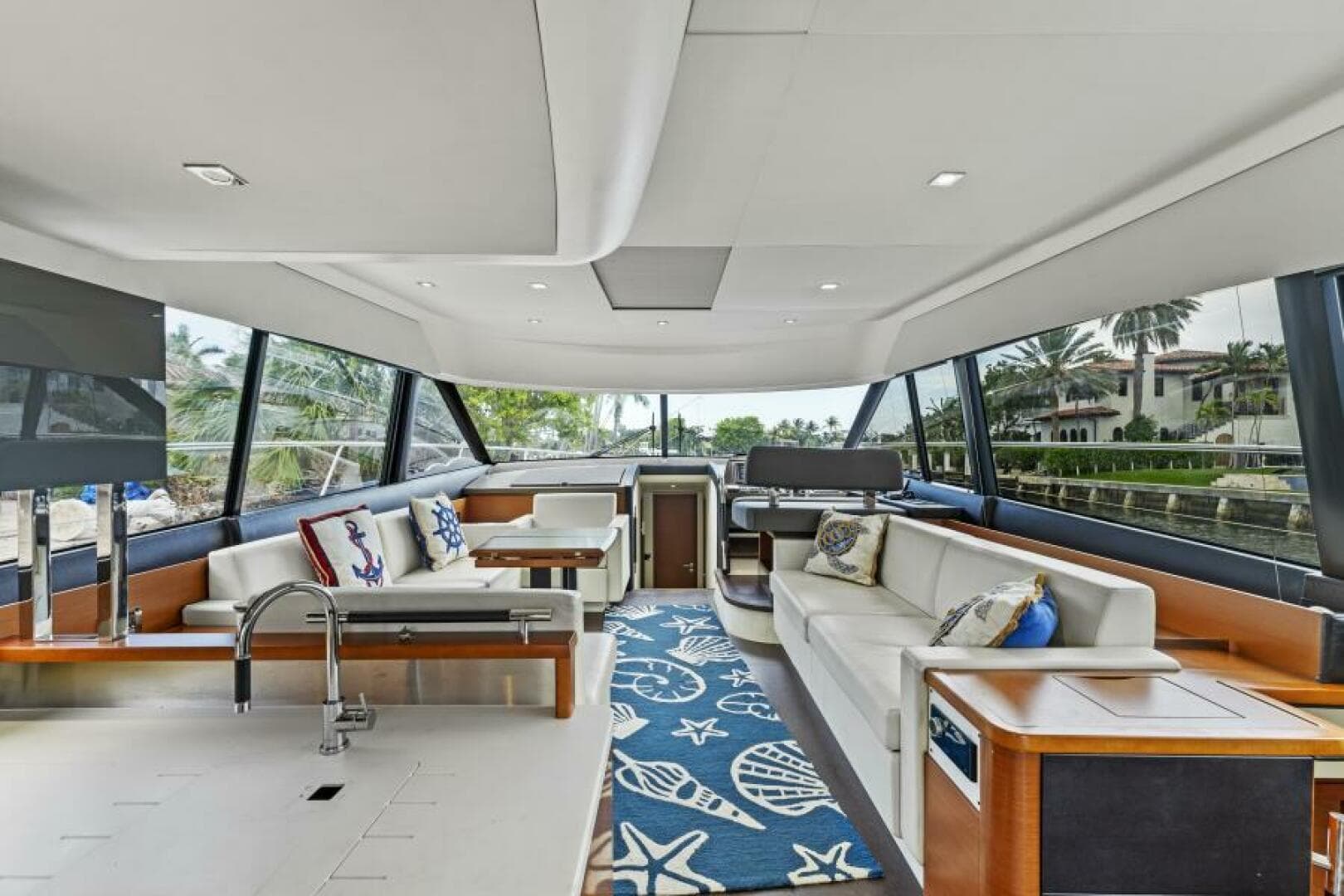 2013 Prestige 550 Flybridge — photo 4