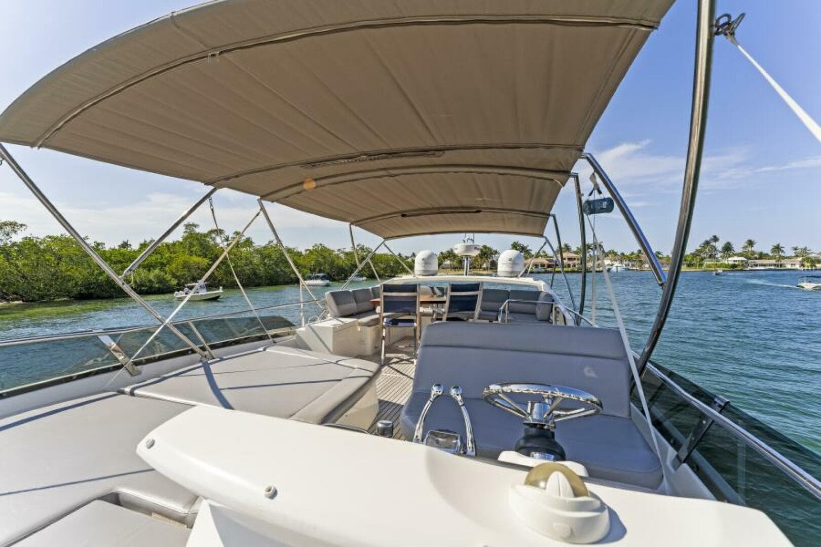 2013 Prestige 550 Flybridge — photo 49