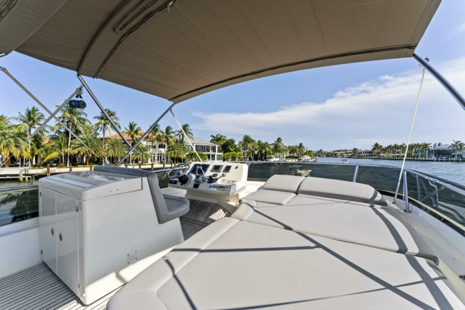2013 Prestige 550 Flybridge — photo 55