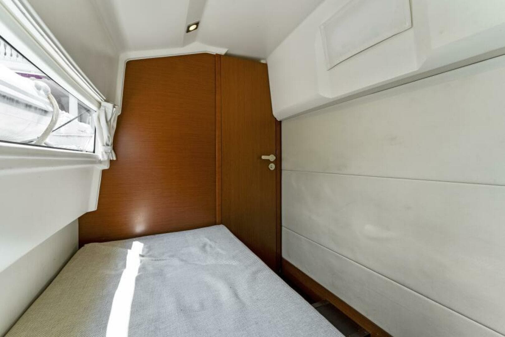 2013 Prestige 550 Flybridge — photo 37