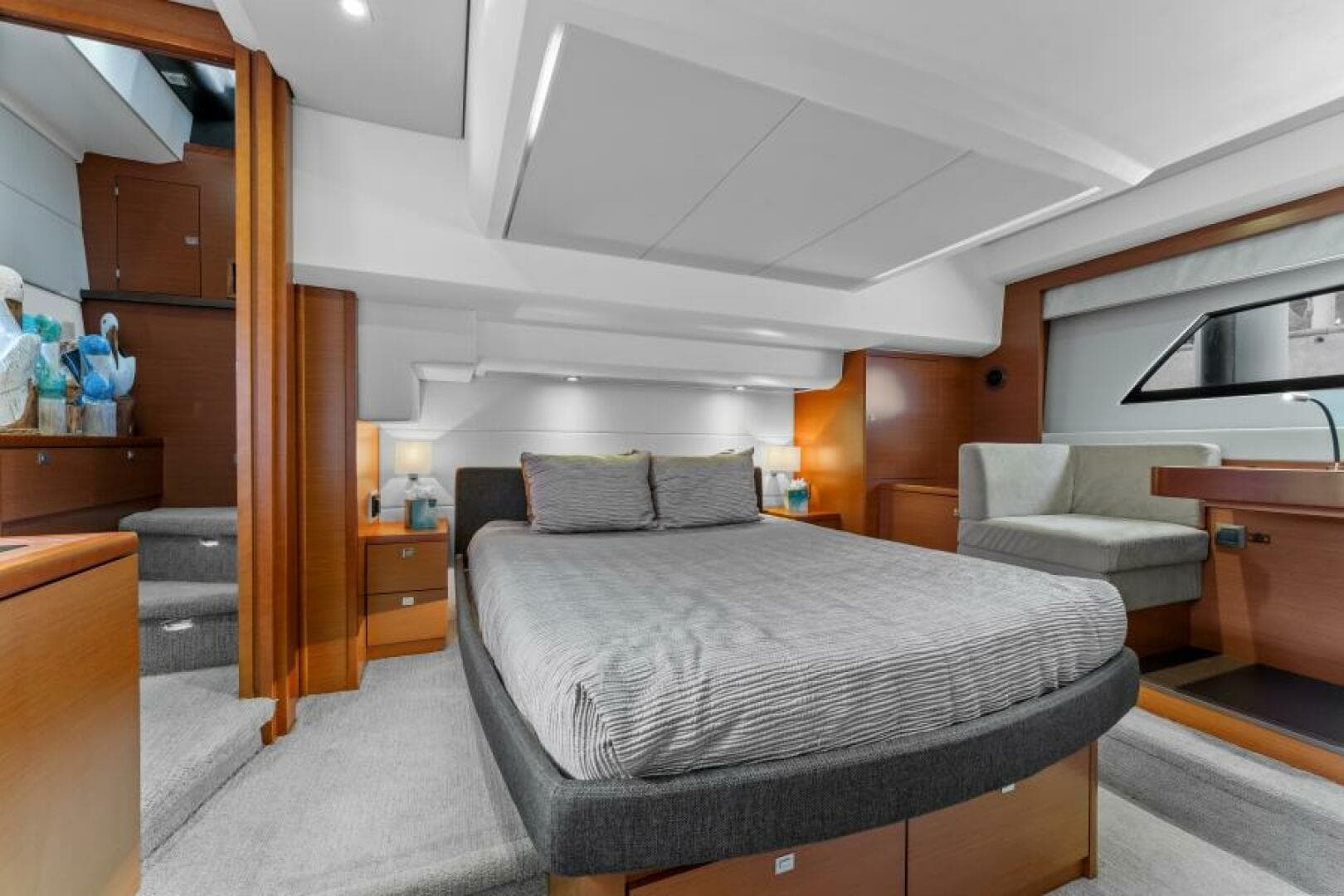 2013 Prestige 550 Flybridge — photo 20