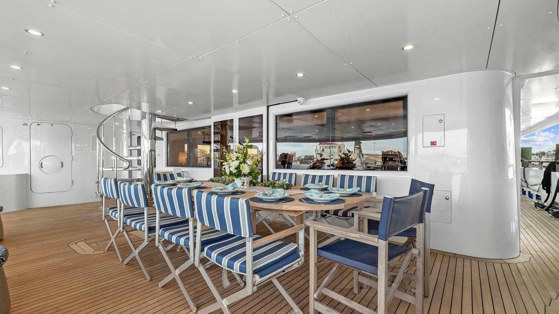 2005 New Zealand Yachts 115 Wave Piercing Power Catamaran — photo 25