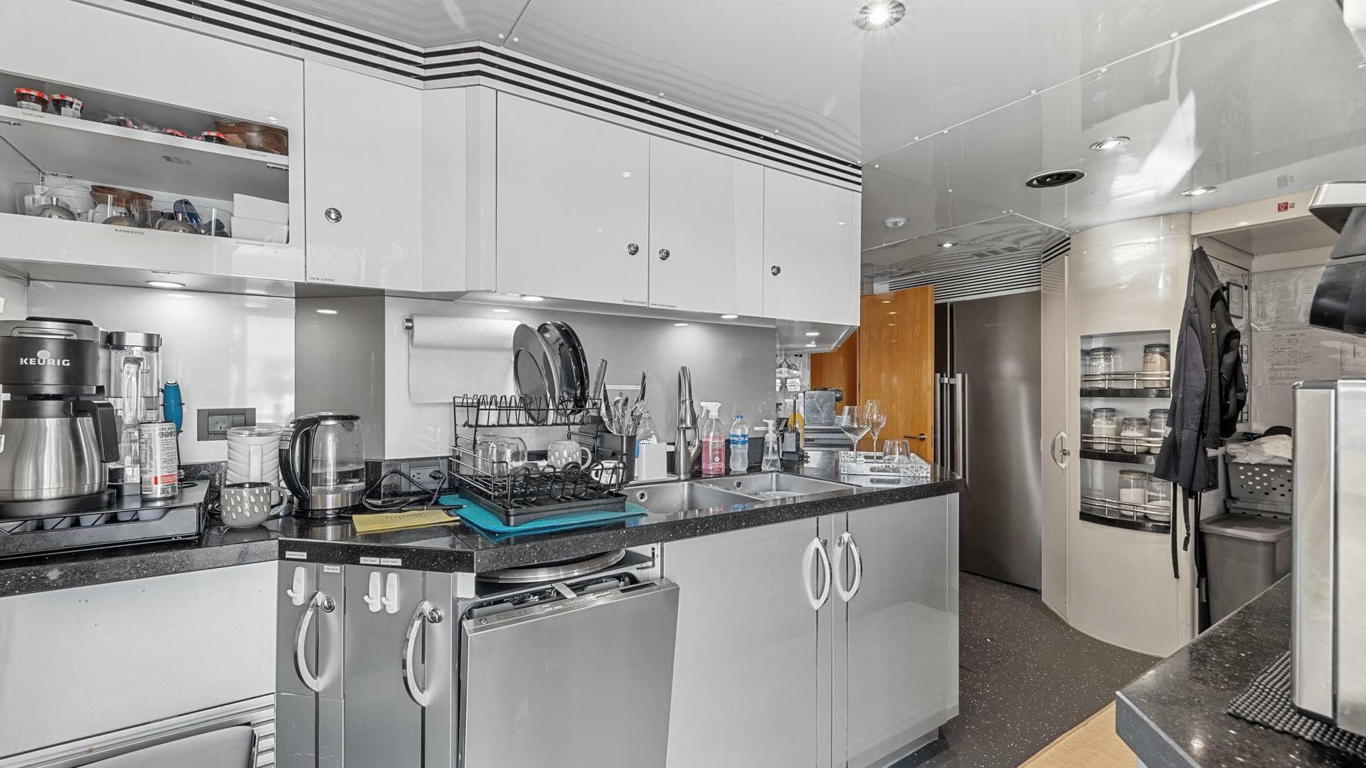 2005 New Zealand Yachts 115 Wave Piercing Power Catamaran — photo 62