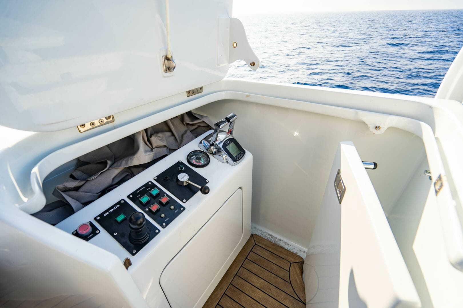 2005 New Zealand Yachts 115 Wave Piercing Power Catamaran — photo 67