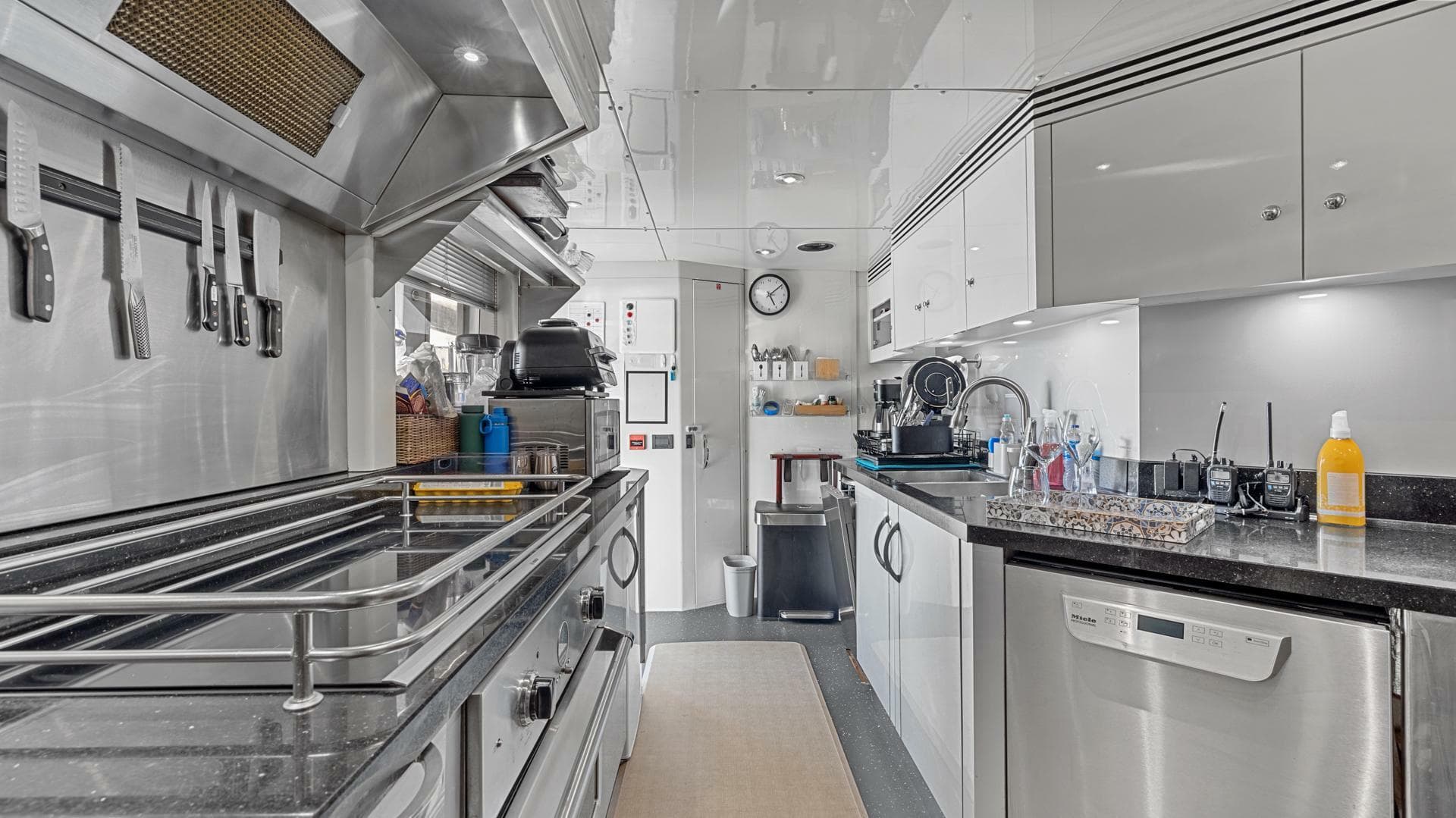 2005 New Zealand Yachts 115 Wave Piercing Power Catamaran — photo 60