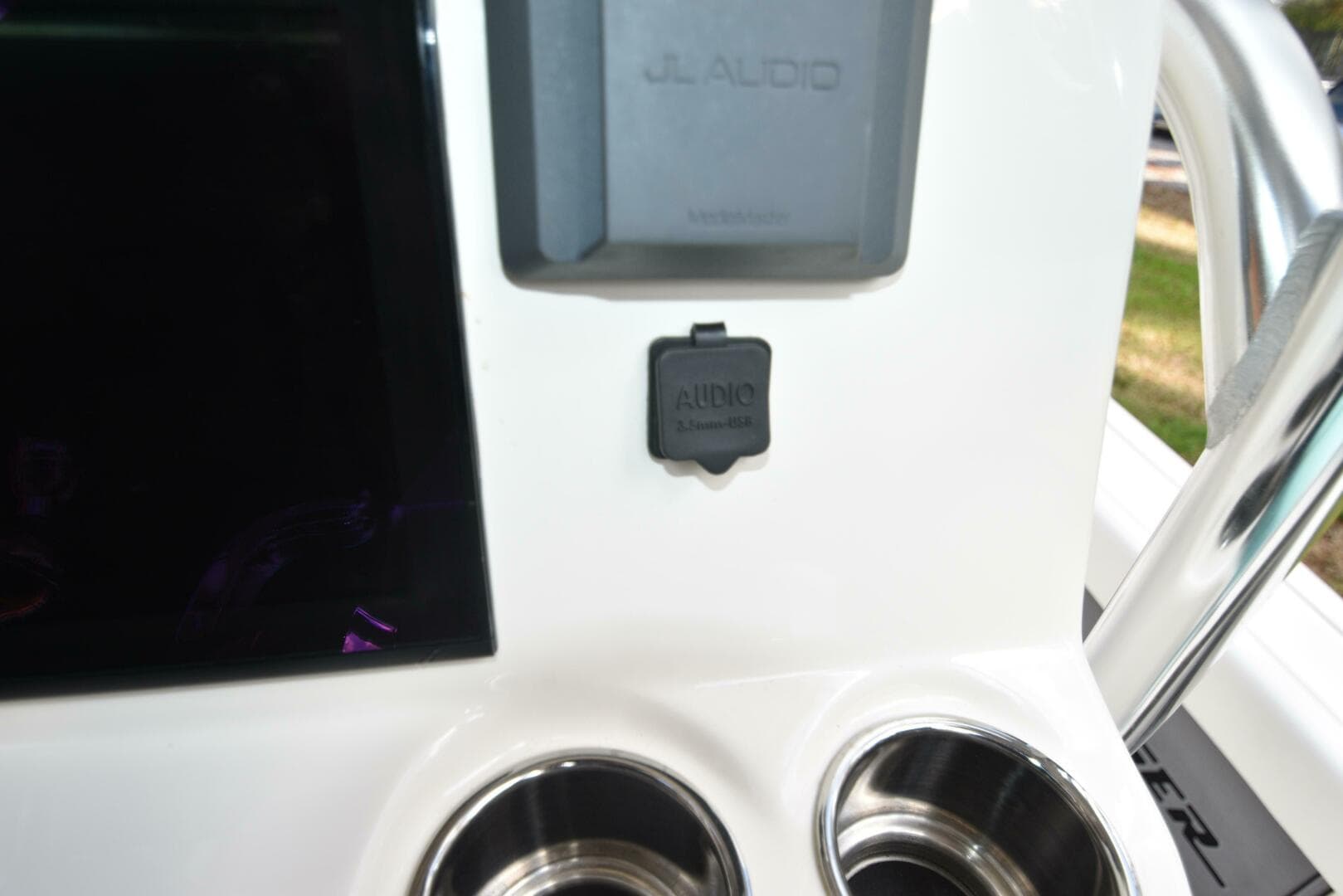 2020 Avenger 24 — photo 35