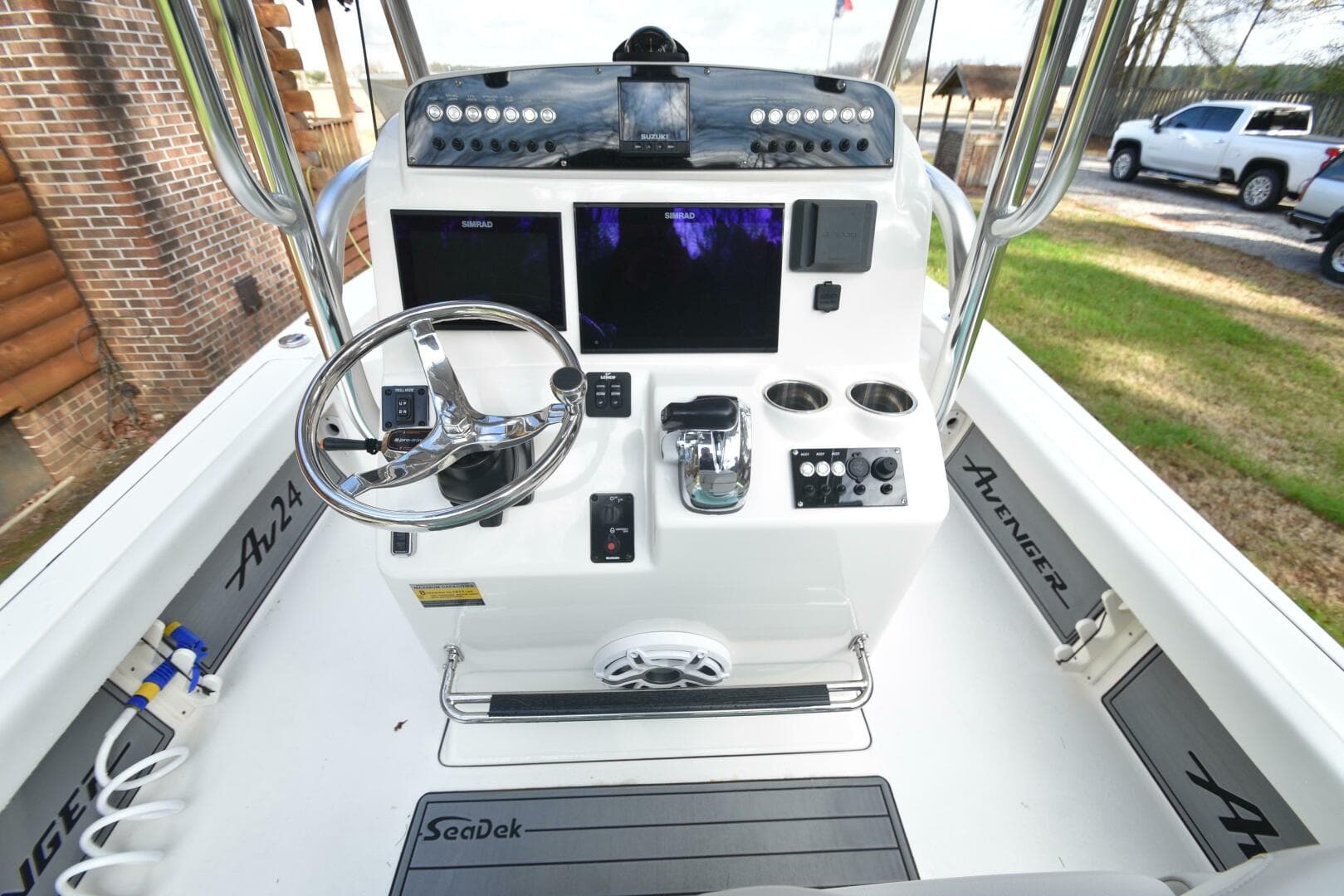 2020 Avenger 24 — photo 32