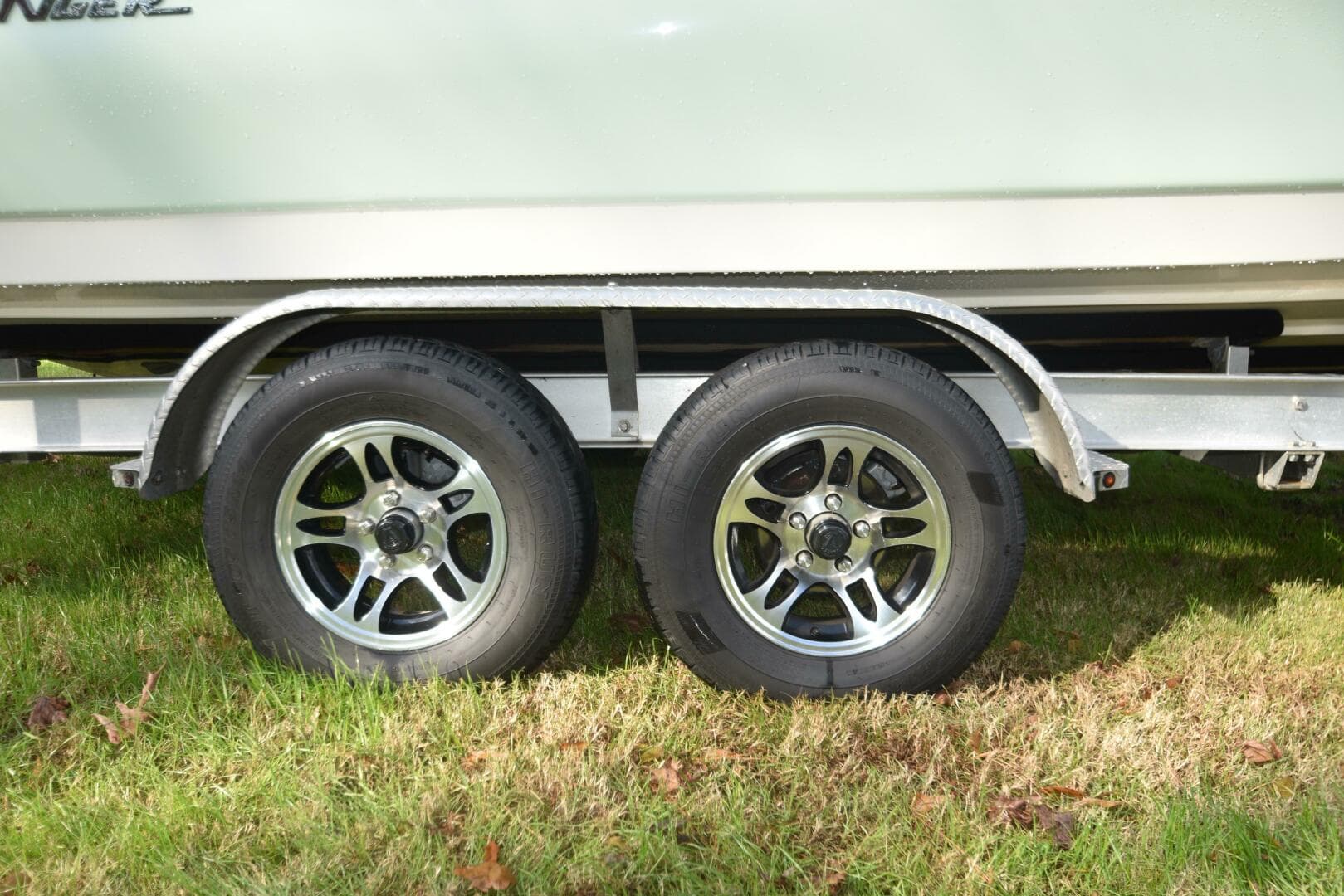 2020 Avenger 24 — photo 17