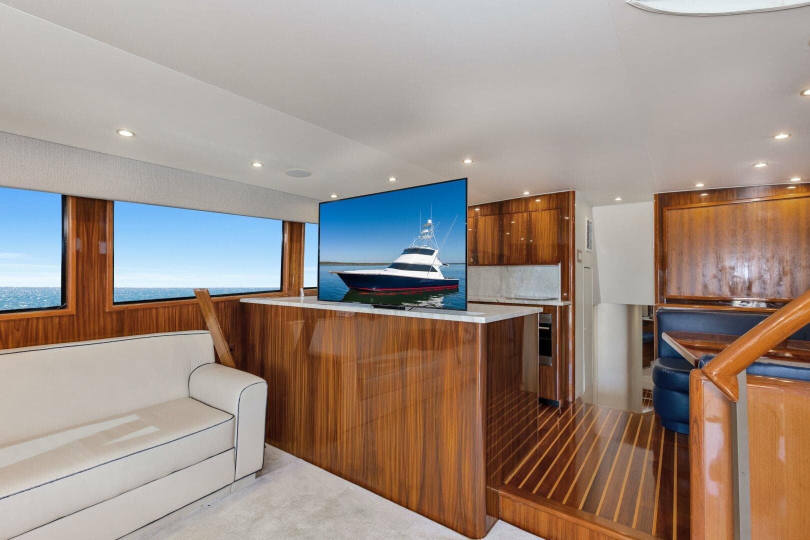 2001 Viking 65 Enclosed Bridge — photo 8