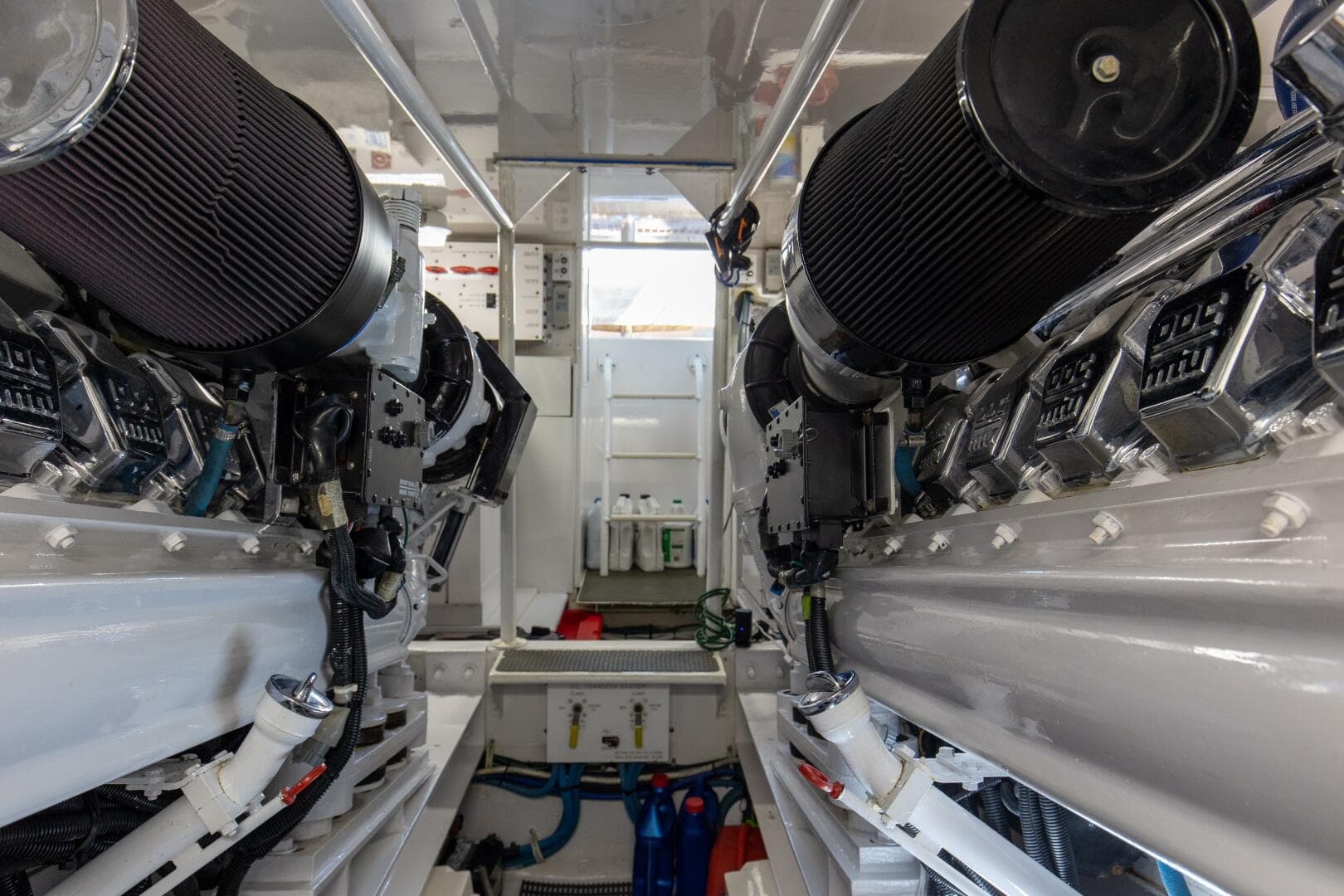 2001 Viking 65 Enclosed Bridge — photo 36