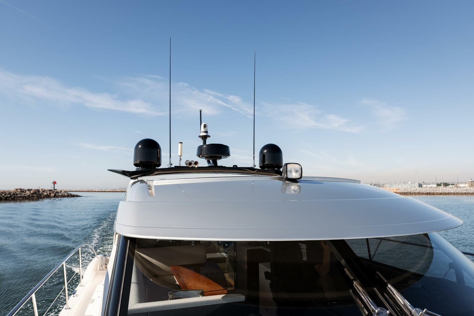 2022 Riviera 4800 Sport Yacht — photo 36