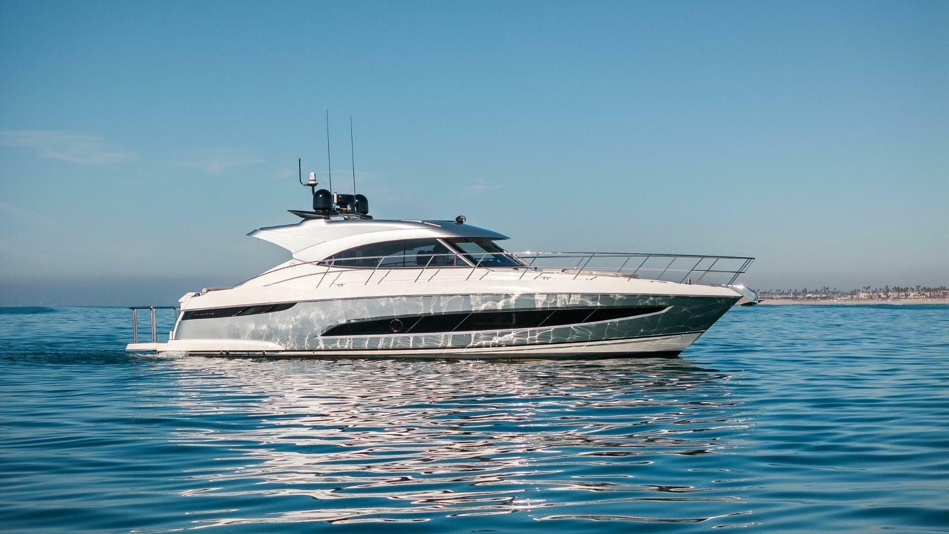 2022 Riviera 4800 Sport Yacht — photo 1