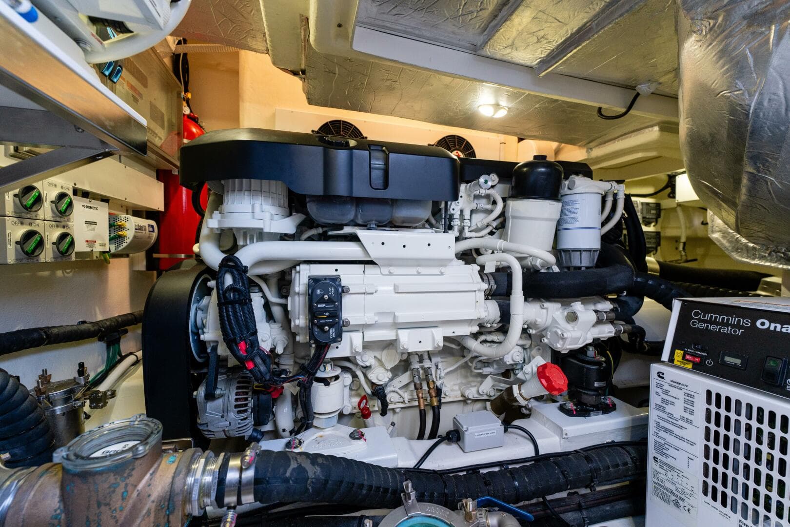 2022 Riviera 4800 Sport Yacht — photo 38