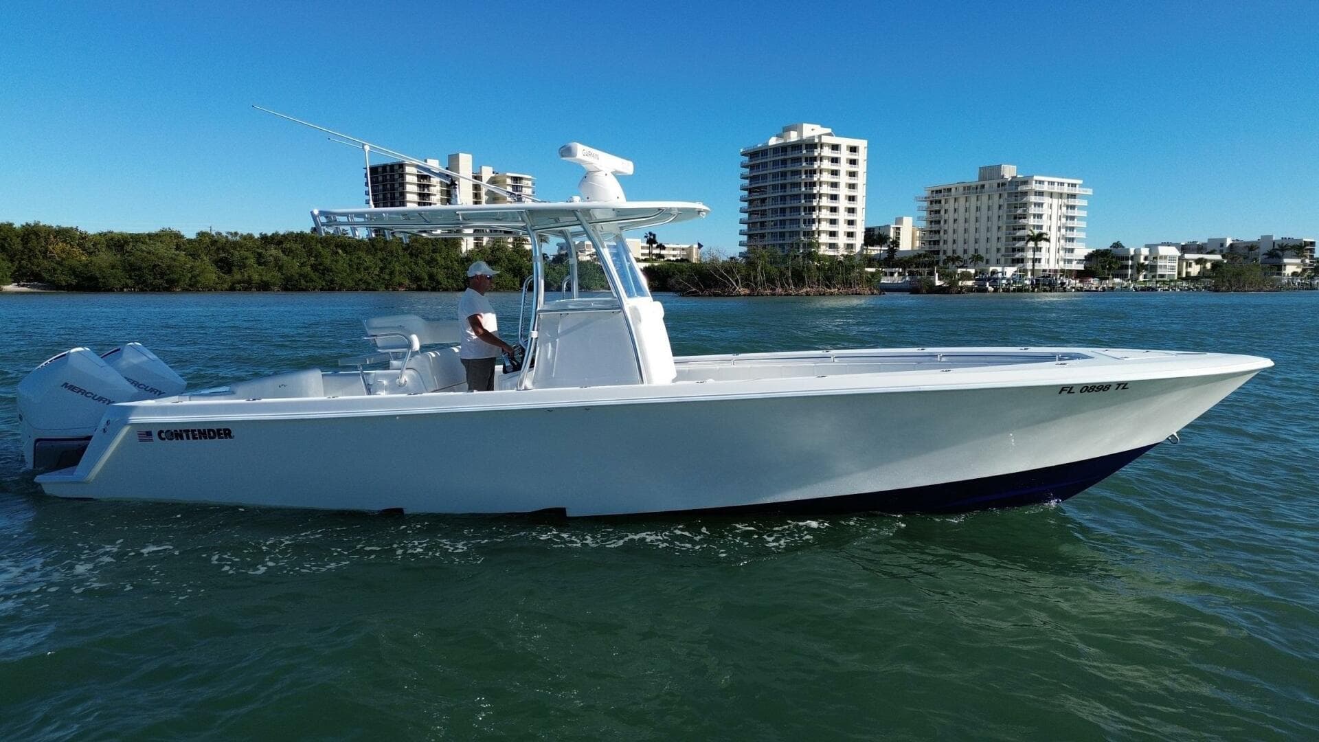 2023 Contender 32 Step — photo 2