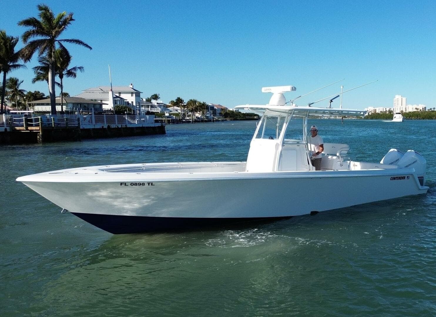 2023 Contender 32 Step — photo 1