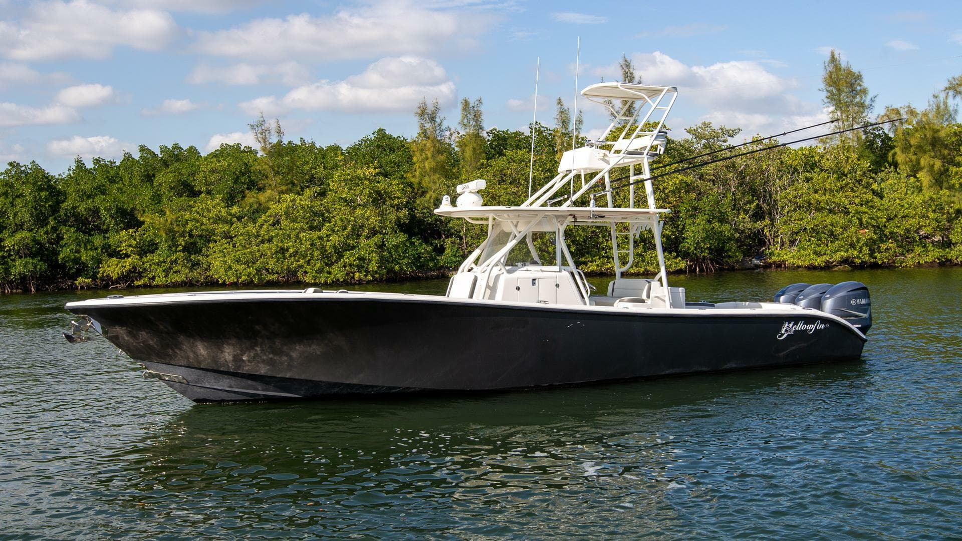 2015 Yellowfin 39 Offshore — photo 2