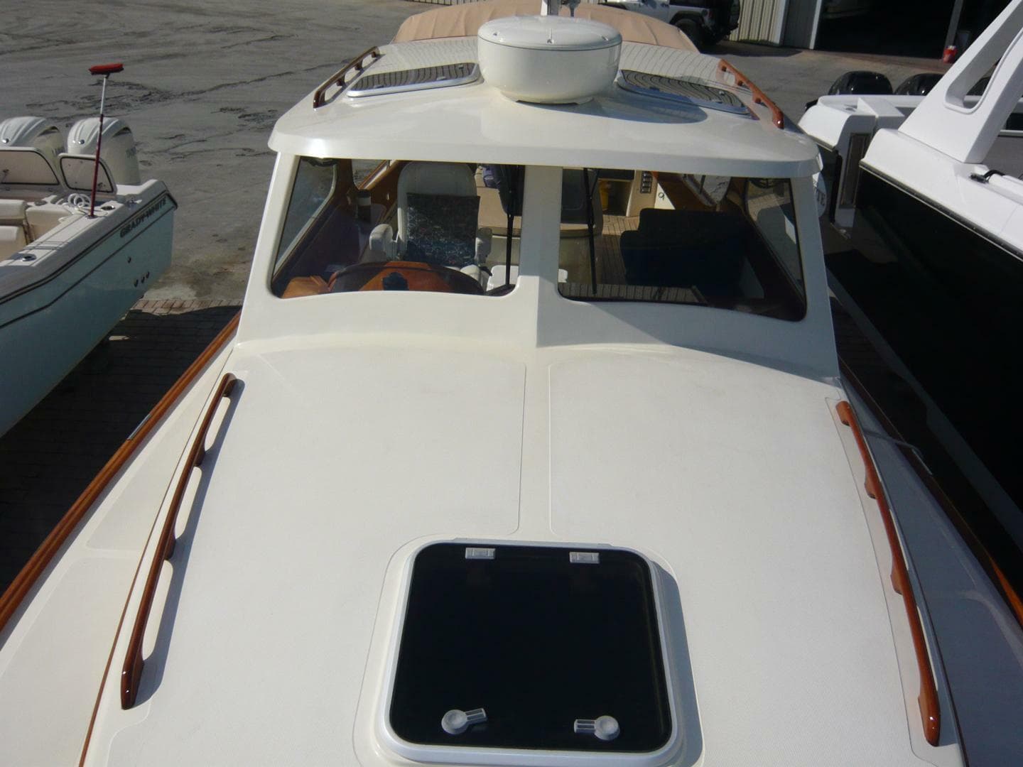 1998 Hinckley 36 Classic — photo 17