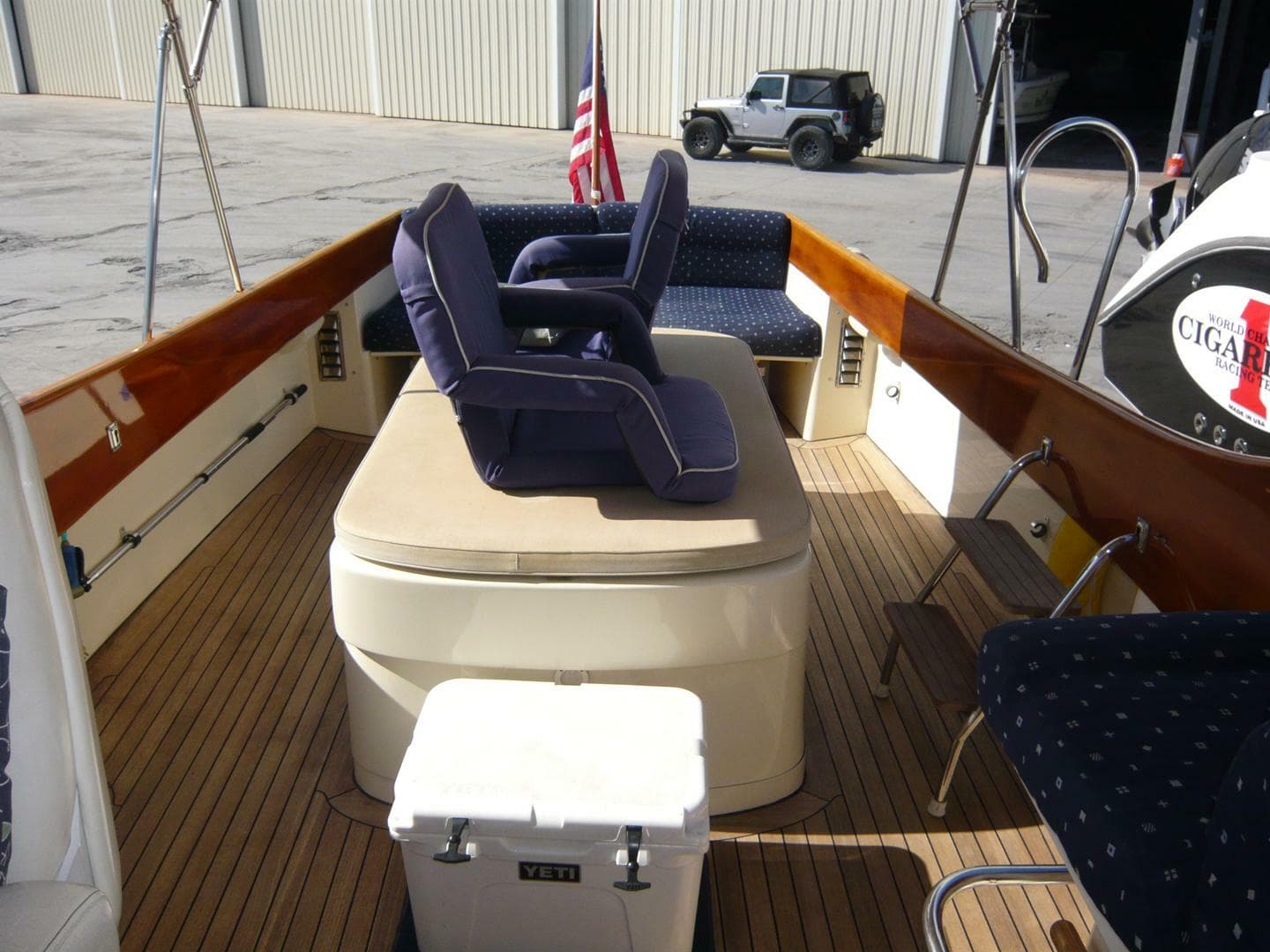 1998 Hinckley 36 Classic — photo 11