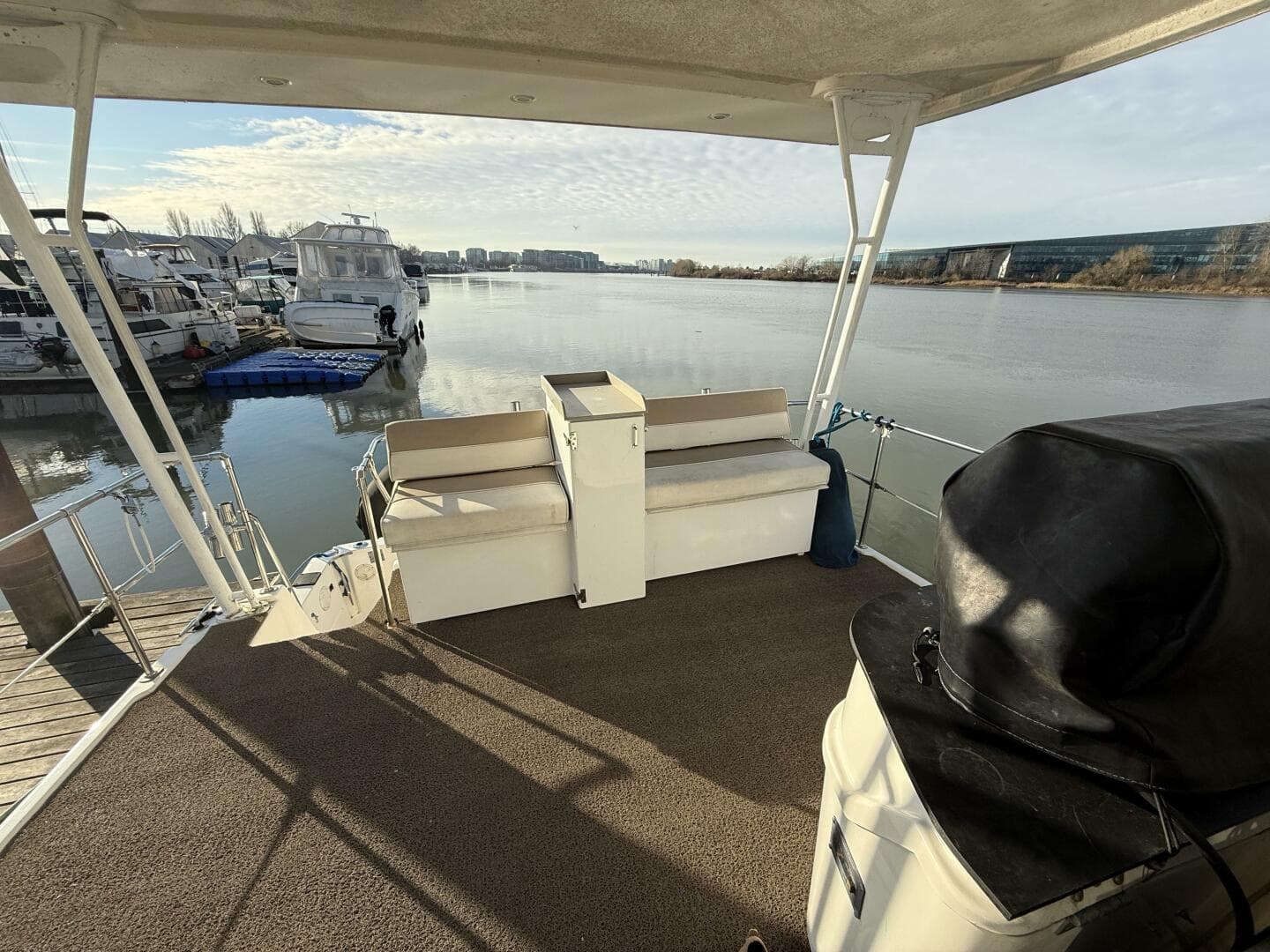 1998 Bayliner 4087 — photo 7