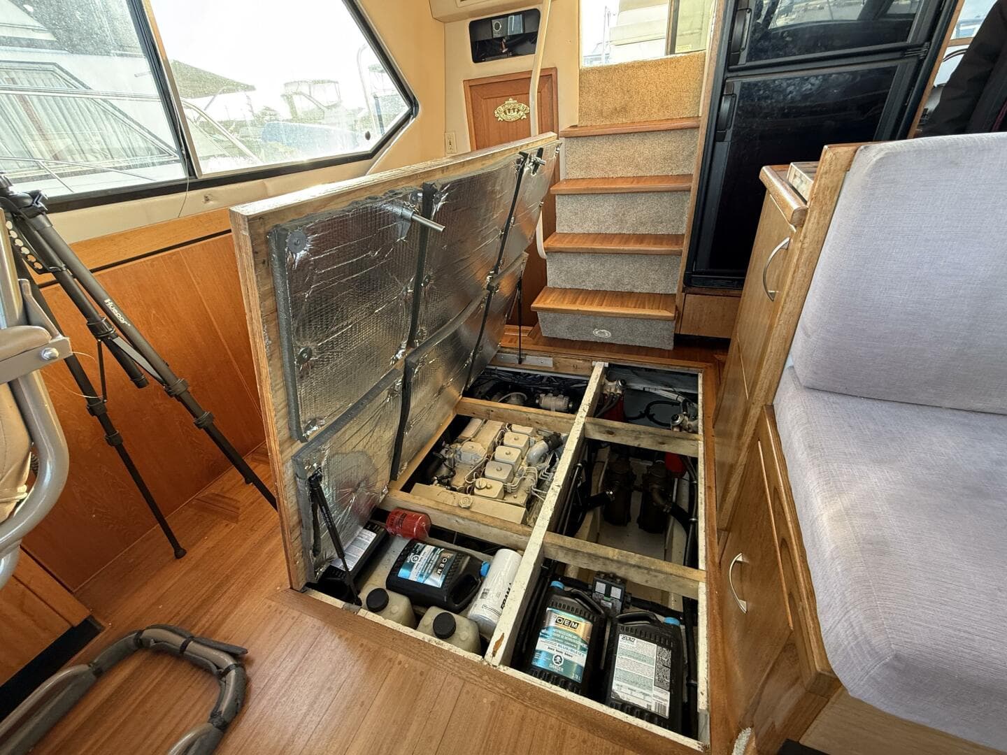 1998 Bayliner 4087 — photo 24