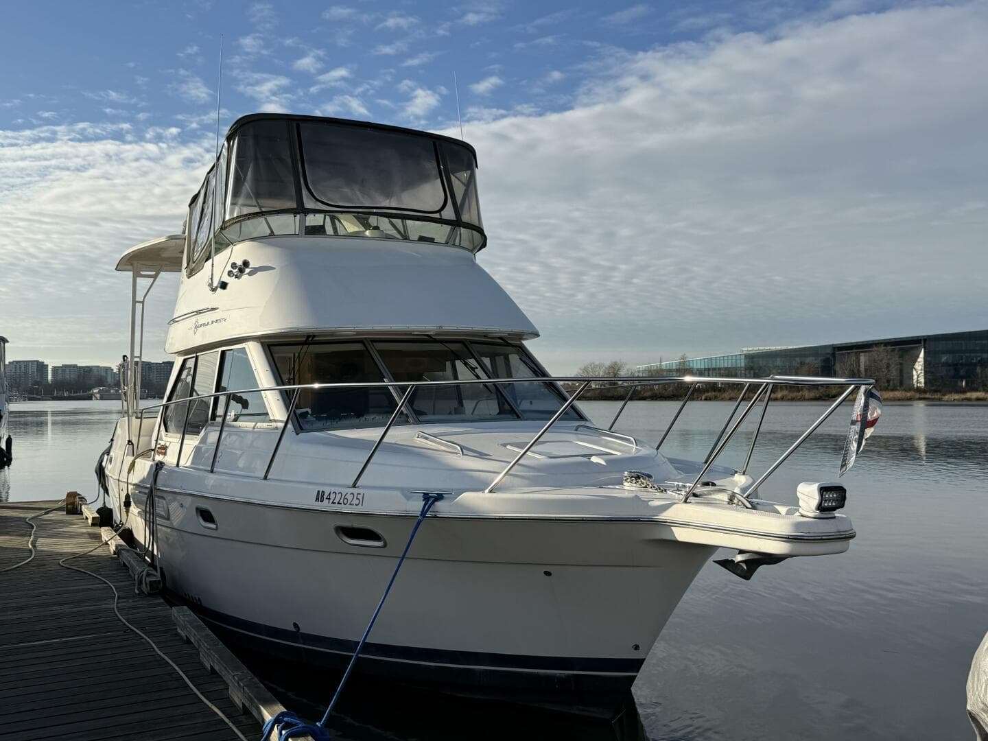 1998 Bayliner 4087 — photo 2