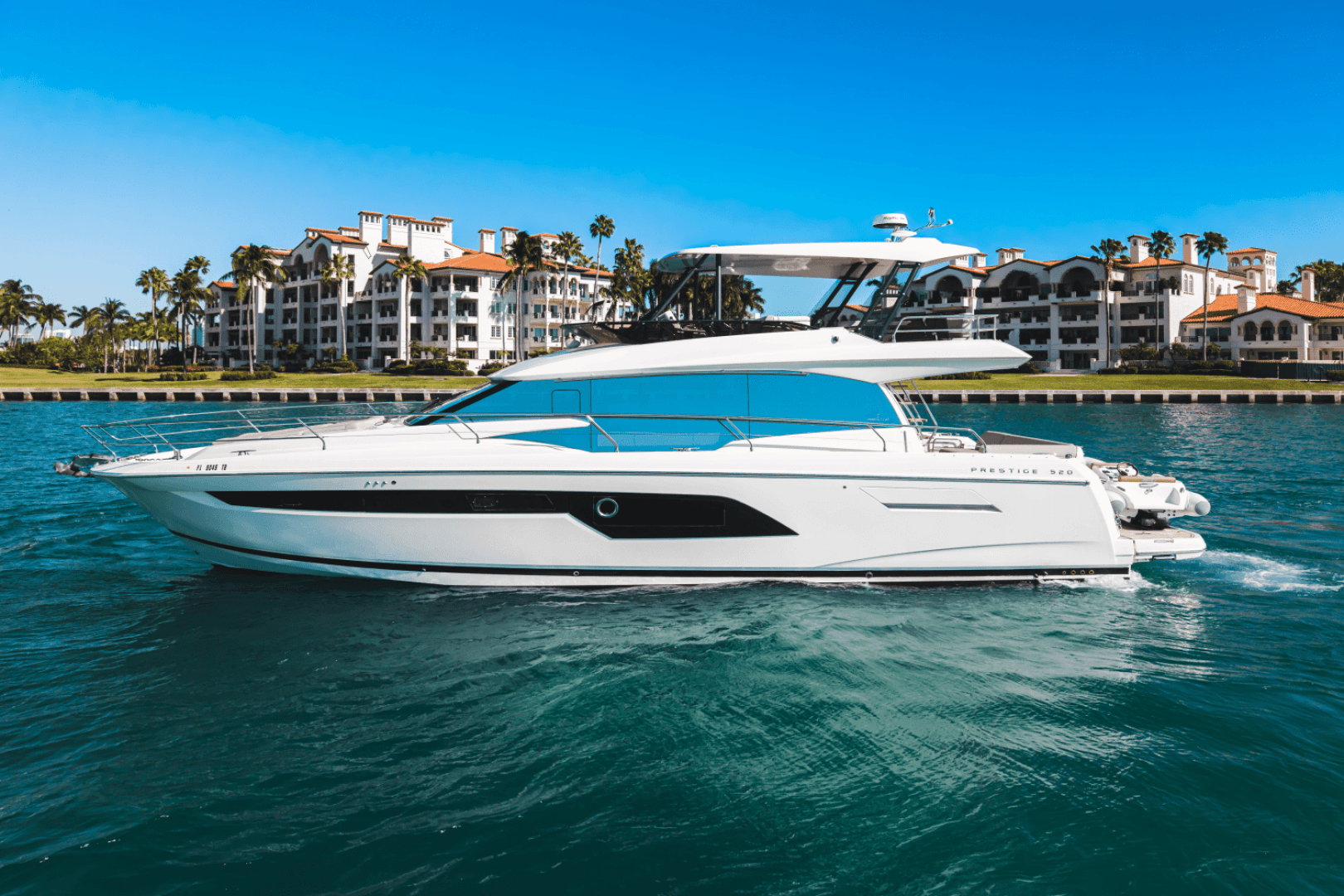 2020 Prestige 520 Flybridge — photo 1