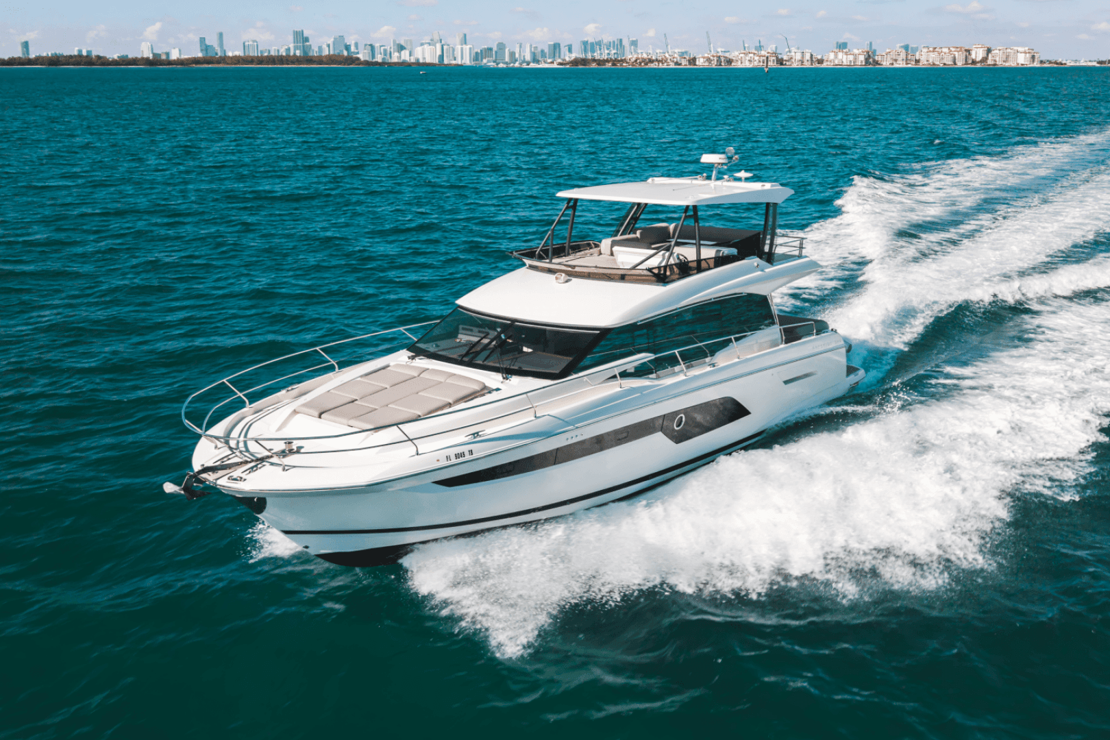2020 Prestige 520 Flybridge — photo 6