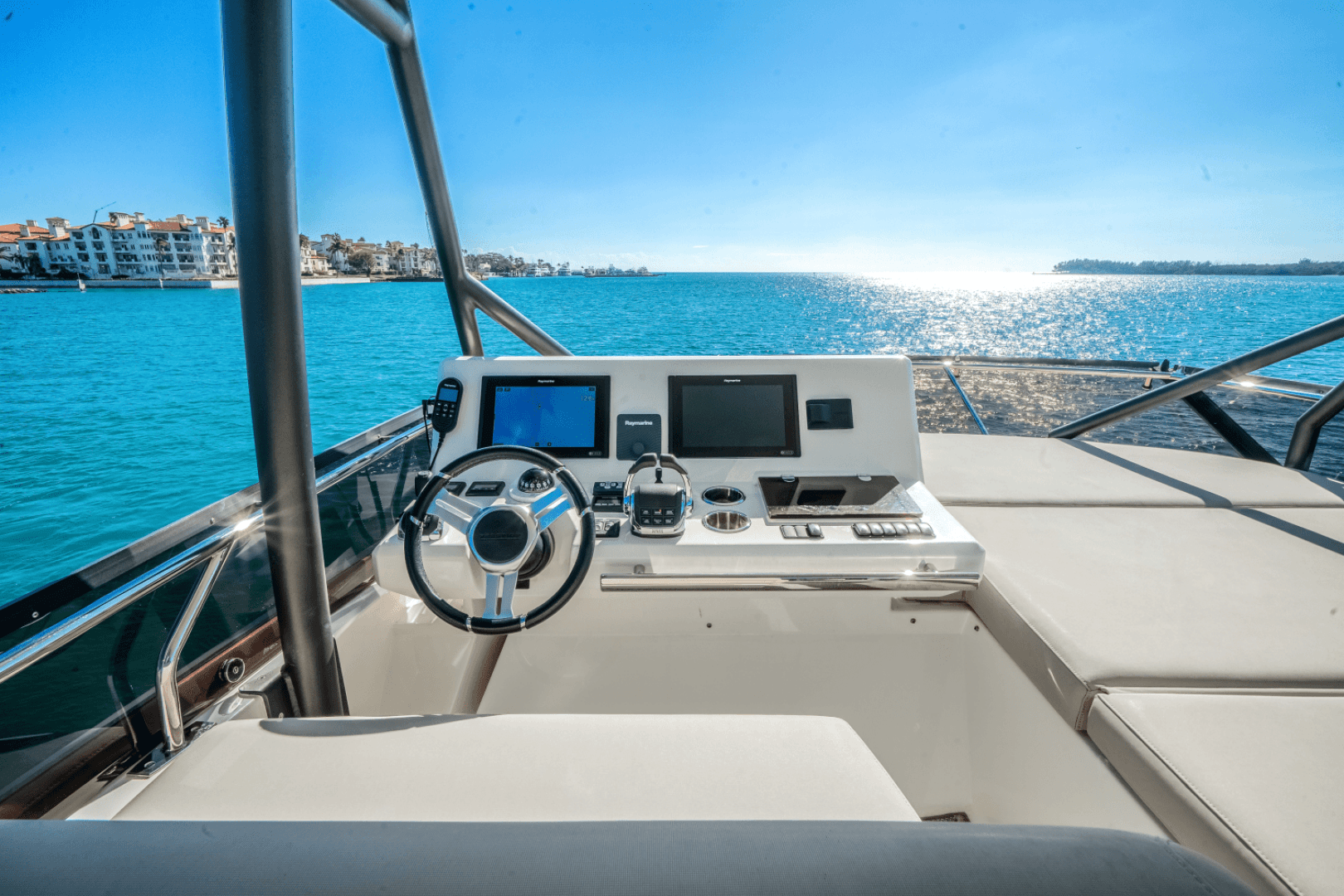 2020 Prestige 520 Flybridge — photo 21
