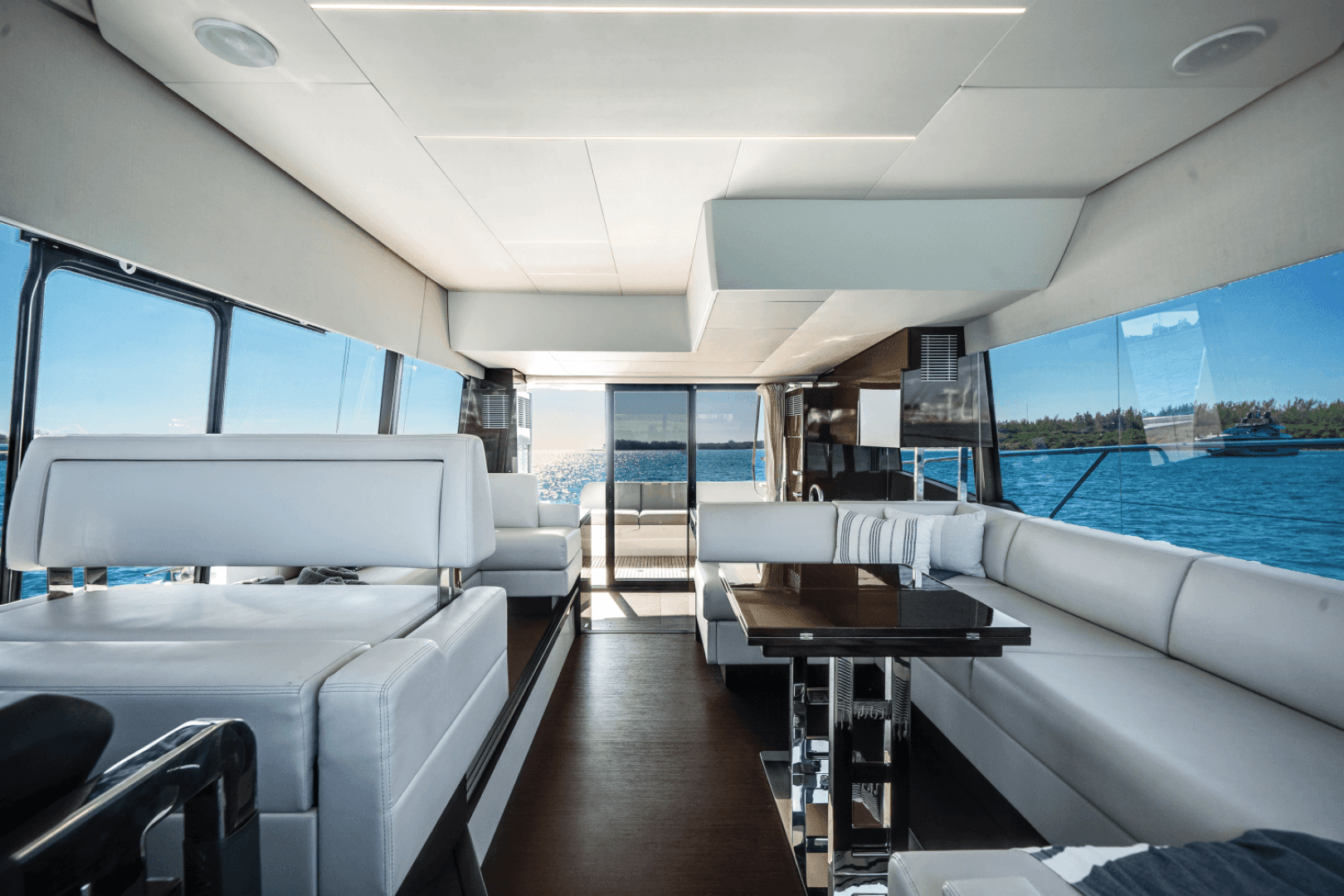 2020 Prestige 520 Flybridge — photo 38