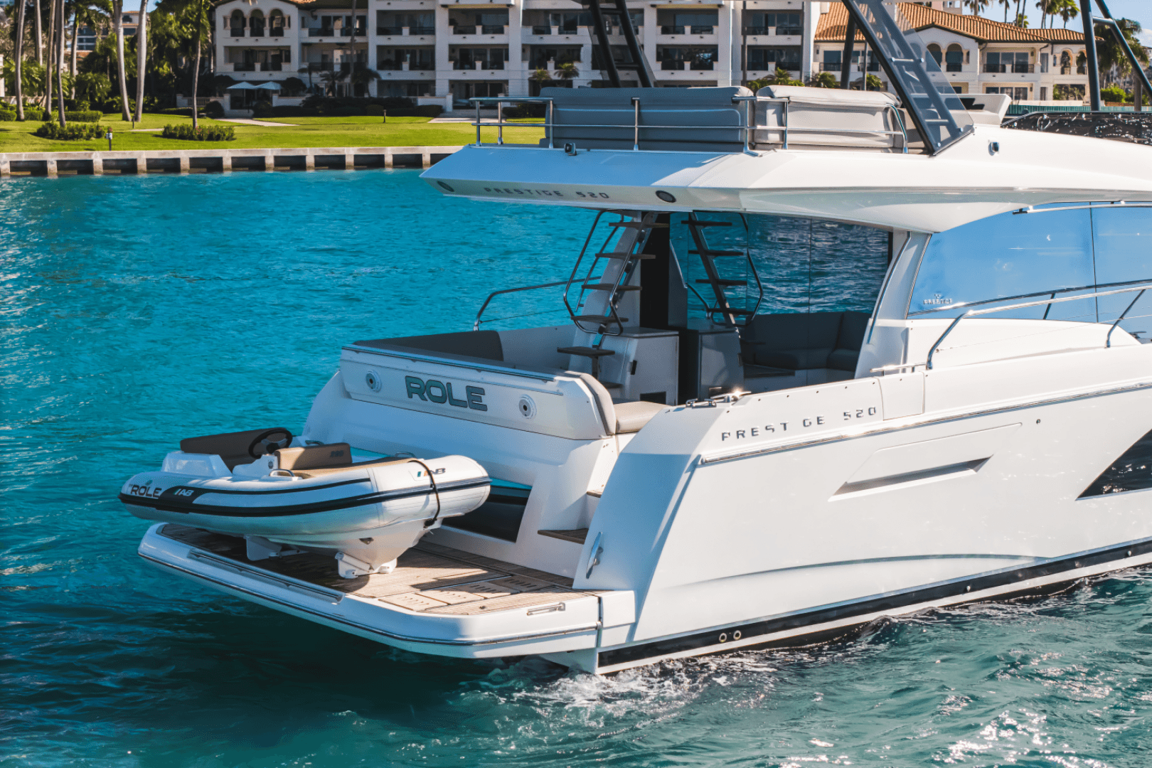 2020 Prestige 520 Flybridge — photo 11