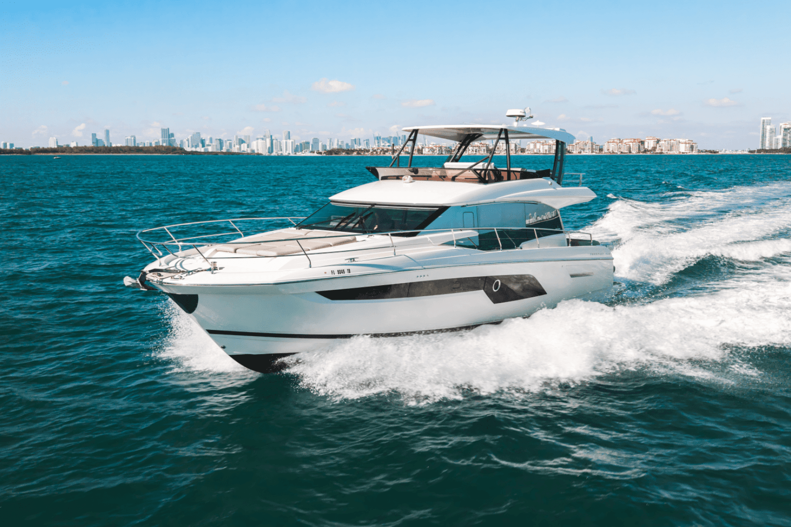 2020 Prestige 520 Flybridge — photo 5