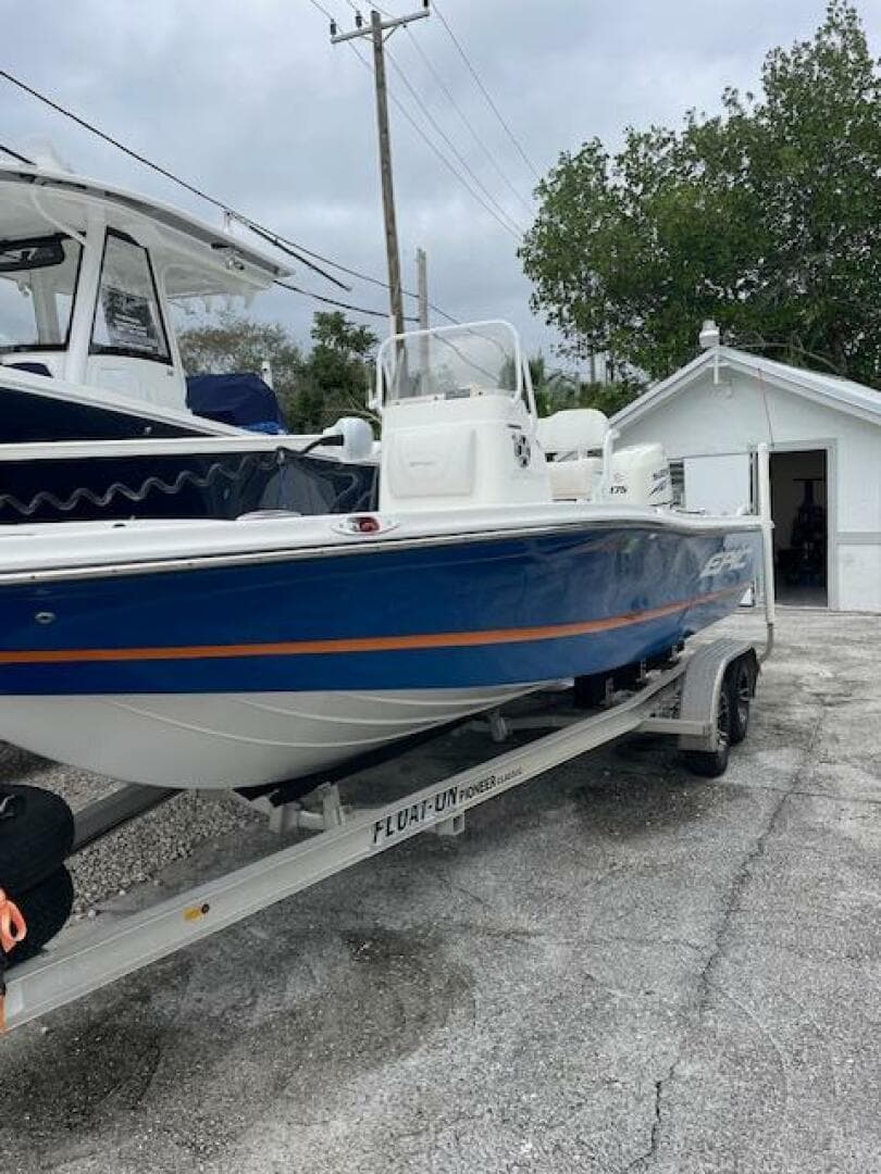 2015 Epic 22 Sport Console — photo 3