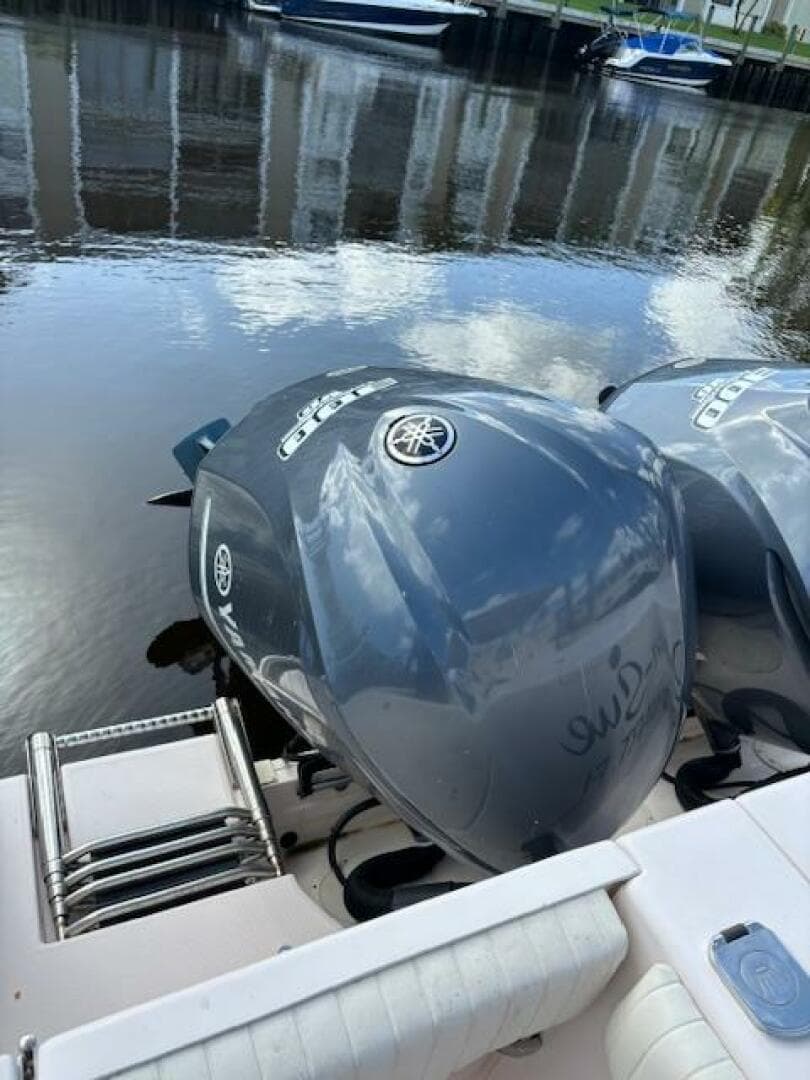 2014 Grady-White Canyon 306 — photo 15