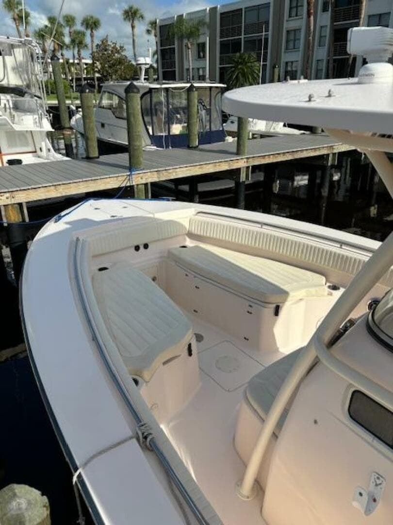 2014 Grady-White Canyon 306 — photo 3