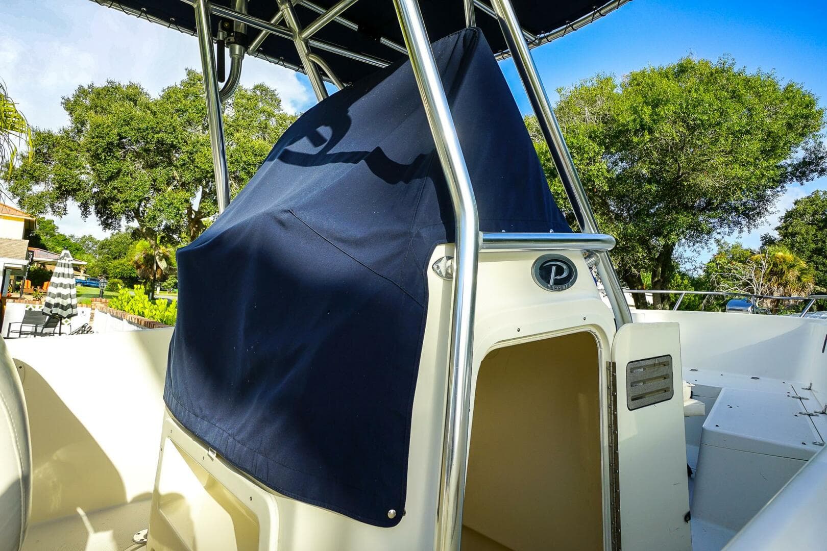 2007 Pursuit C280 — photo 27