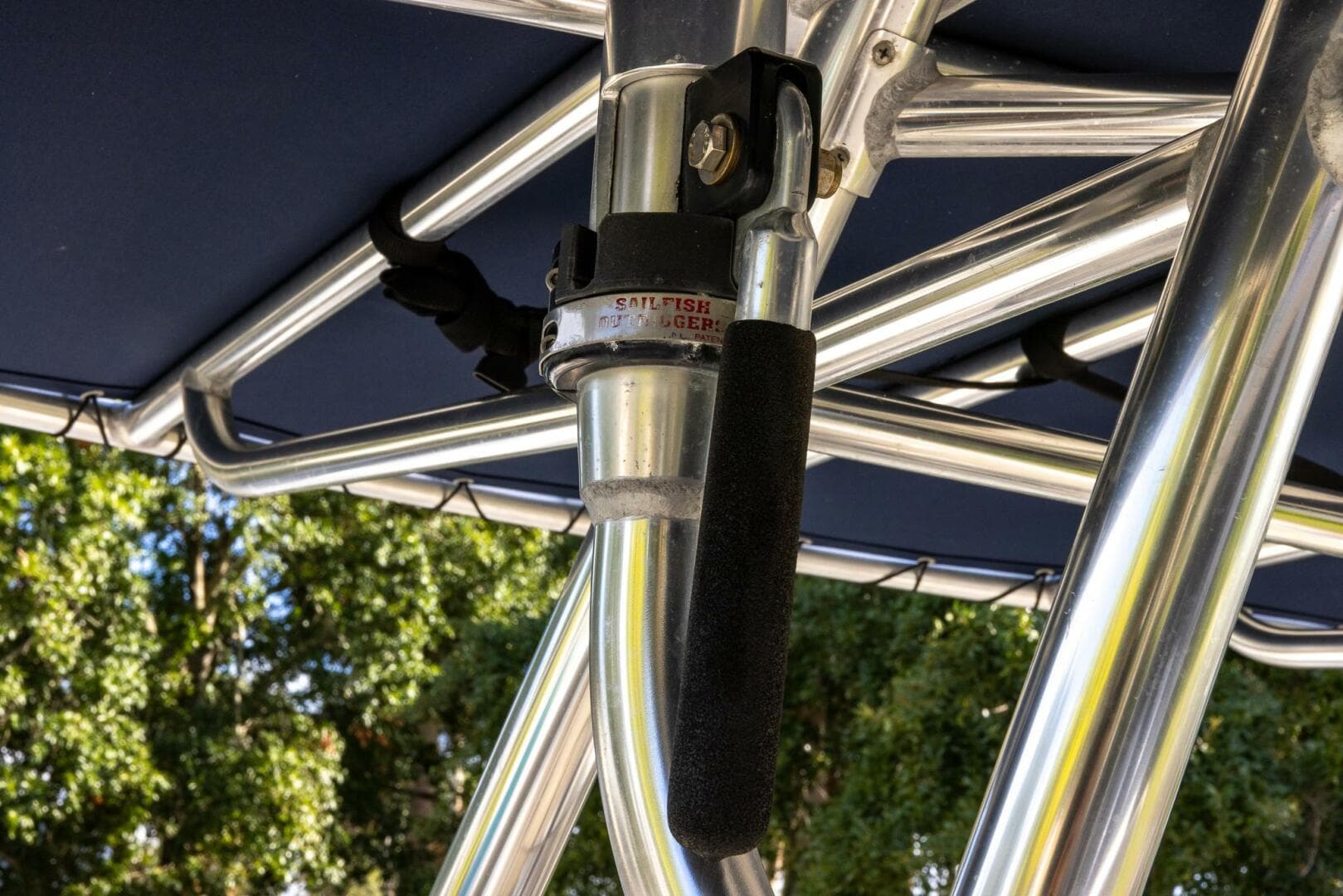 2007 Pursuit C280 — photo 9