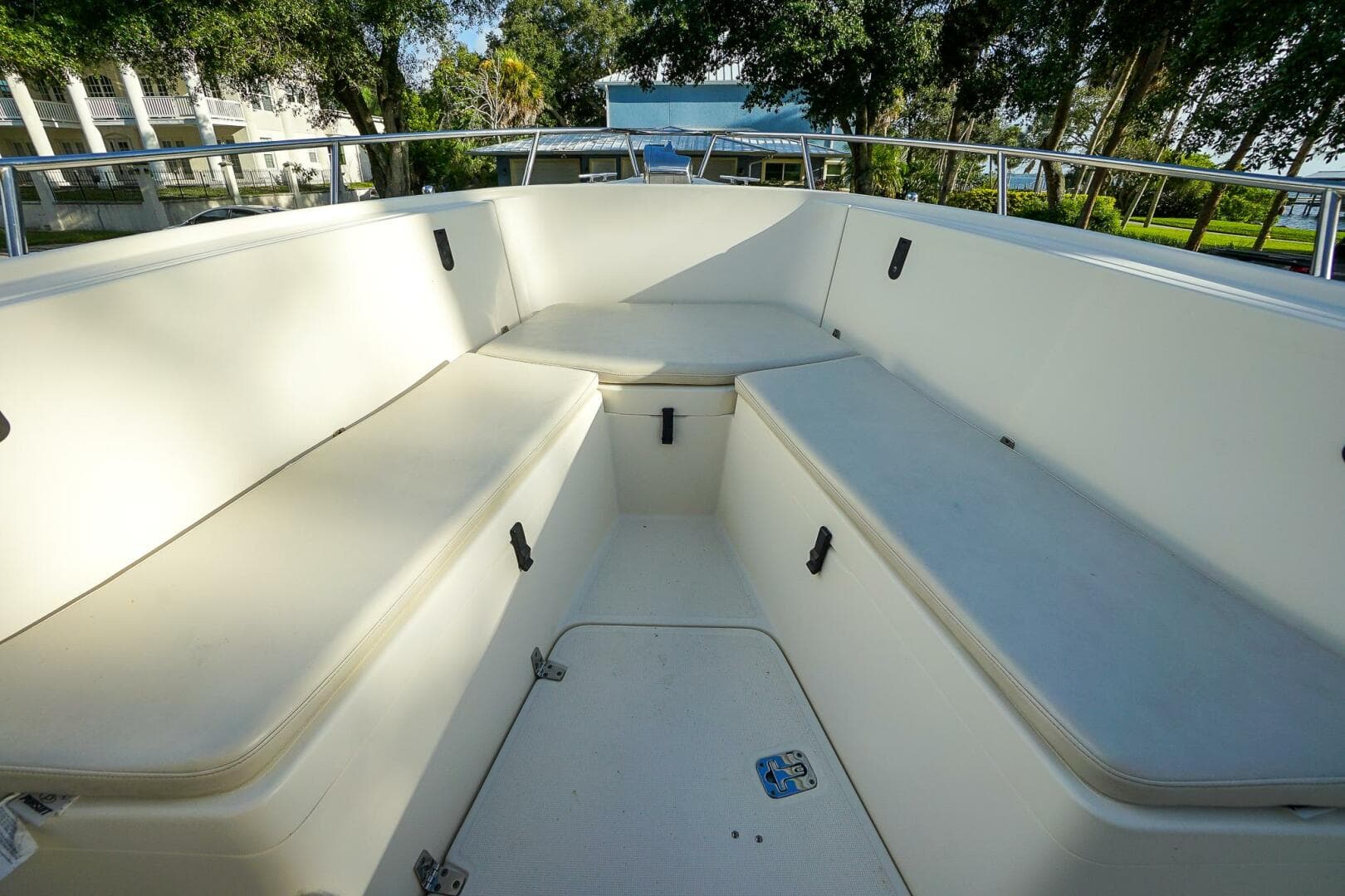 2007 Pursuit C280 — photo 34