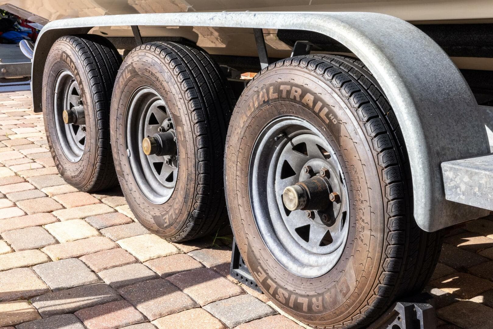 2007 Pursuit C280 — photo 23