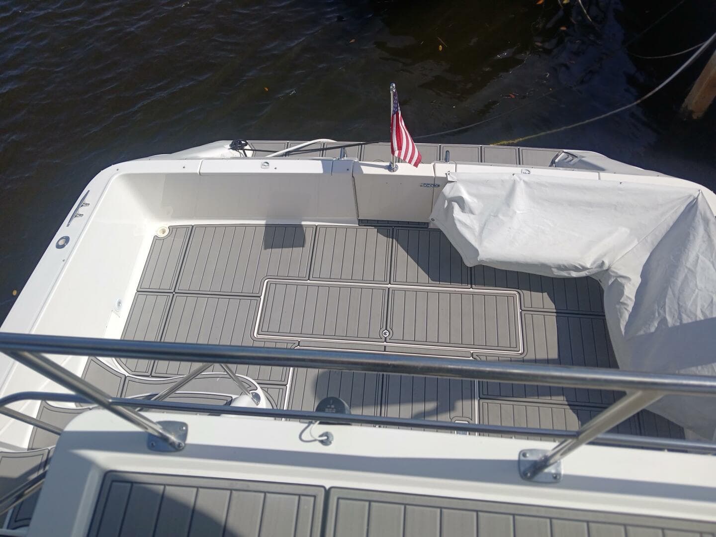 1997 Sea Ray 550 Sedan Bridge — photo 5