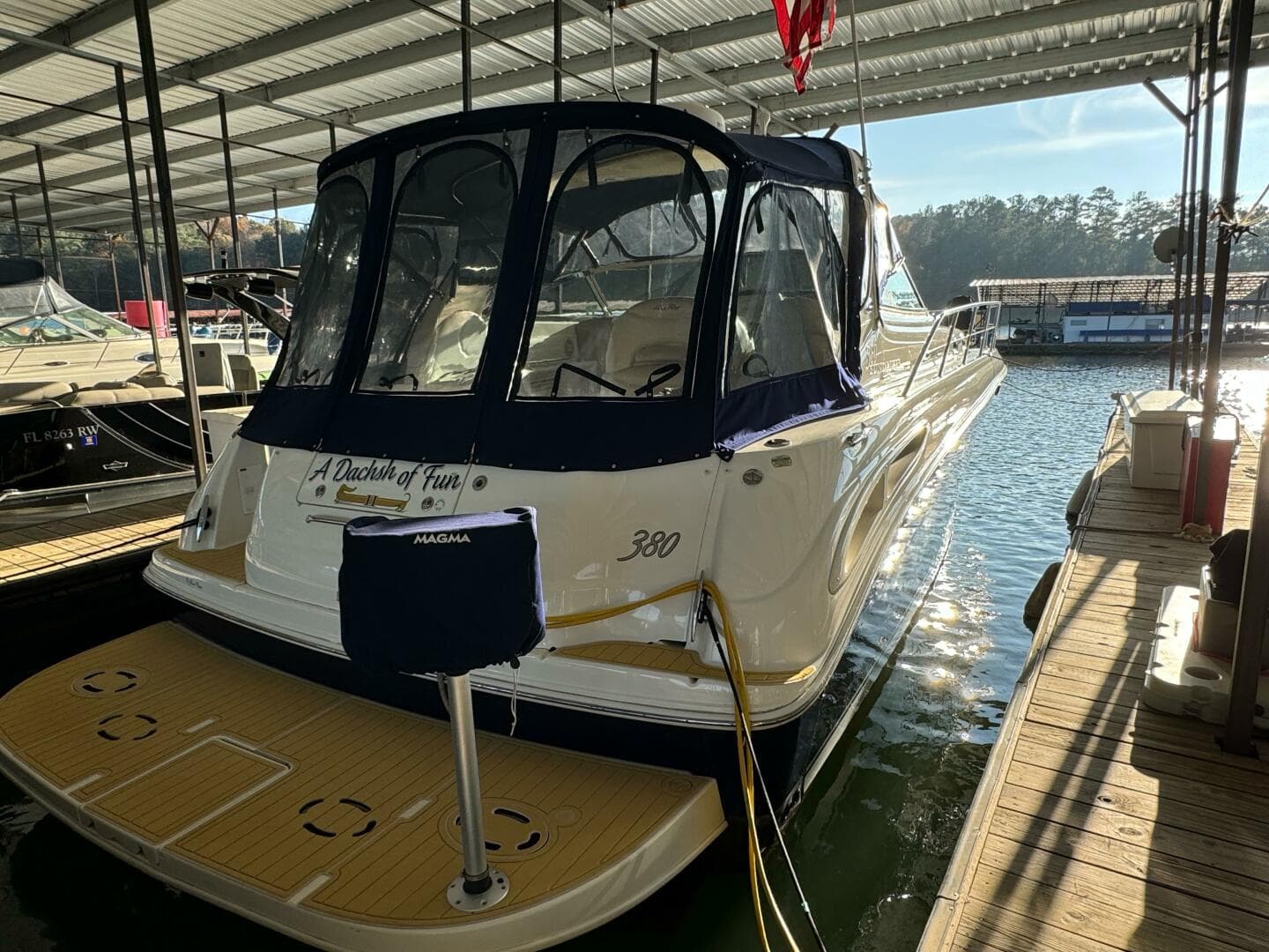 2004 Sea Ray 380 Sundancer — photo 10